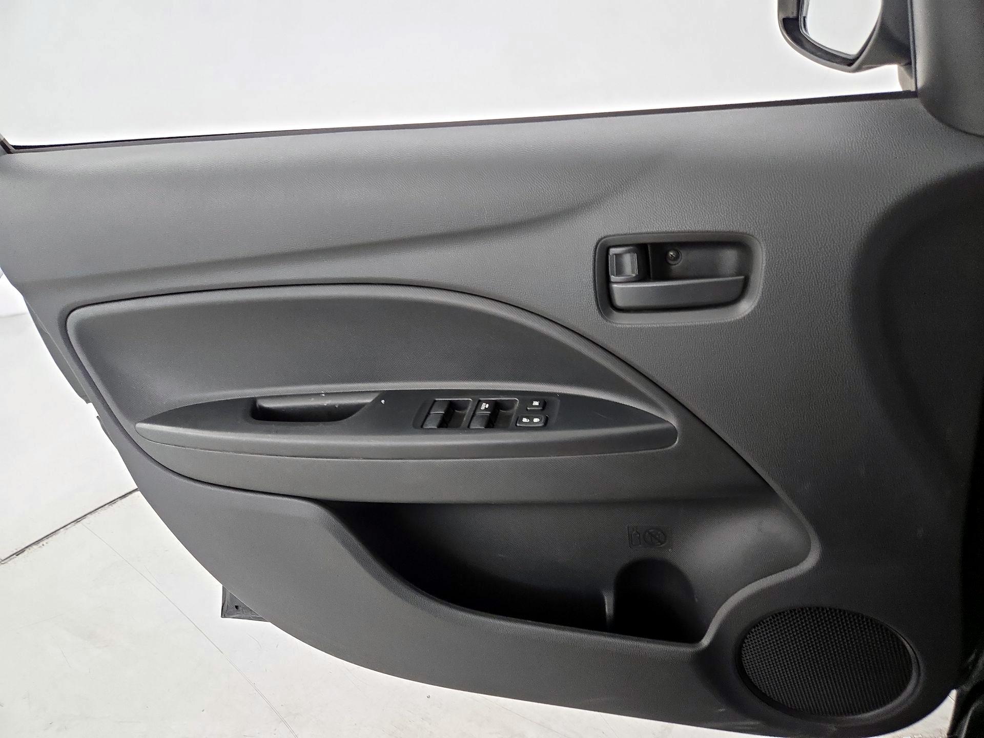 Thumbnail: 2019 Mitsubishi Mirage - 12