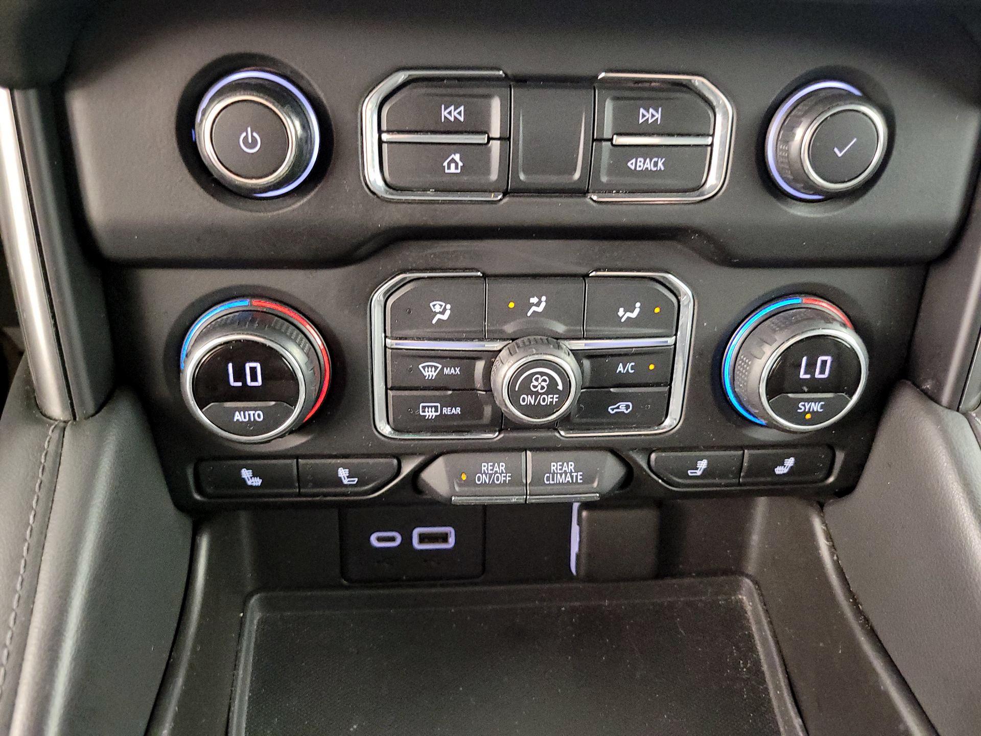 Thumbnail: 2021 Chevrolet Suburban - 16