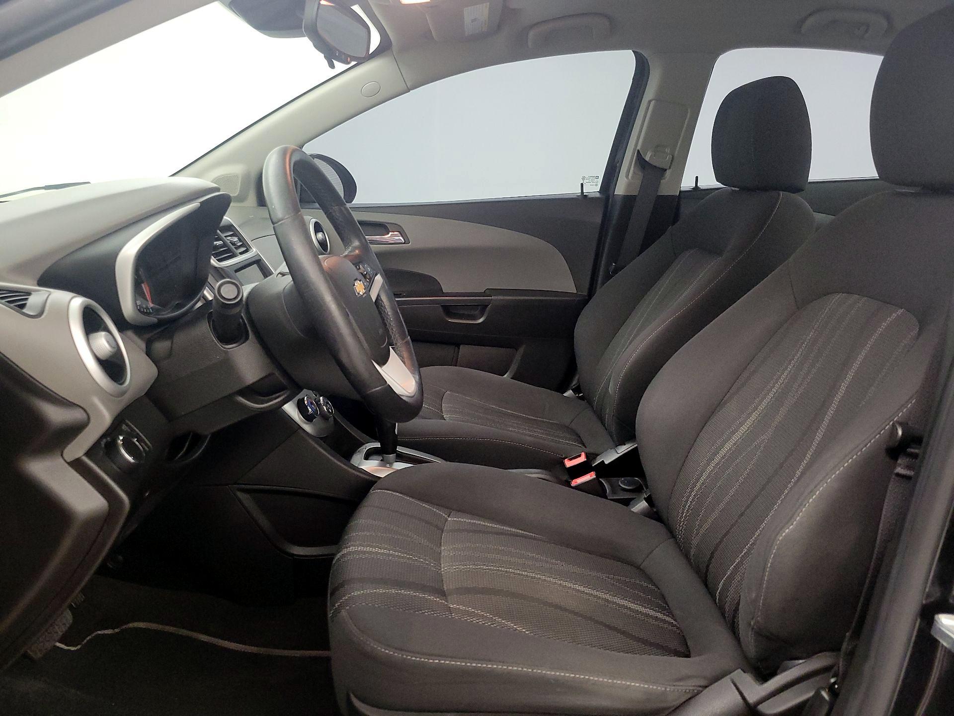 Thumbnail: 2018 Chevrolet Sonic - 11