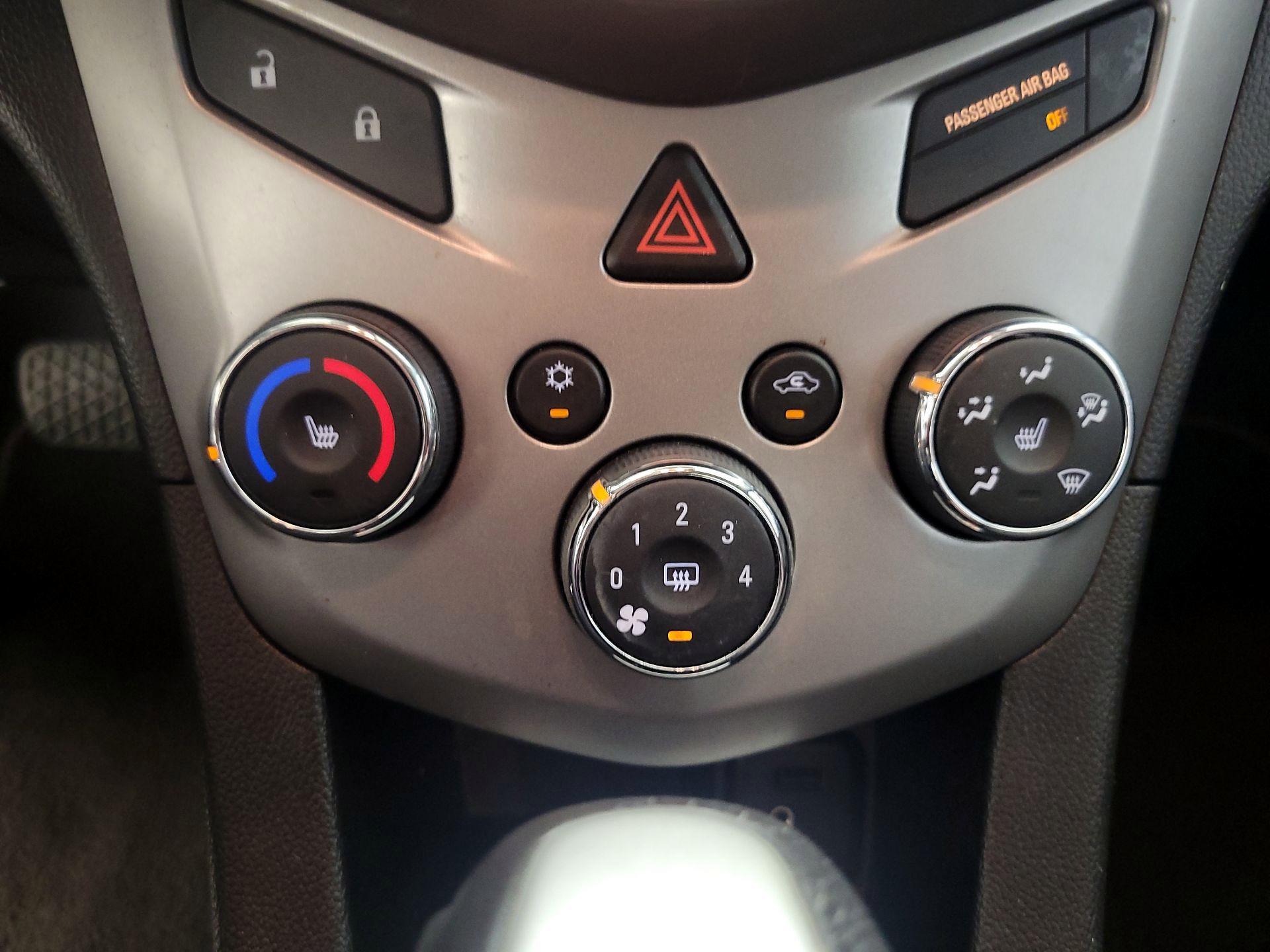 Thumbnail: 2018 Chevrolet Sonic - 16