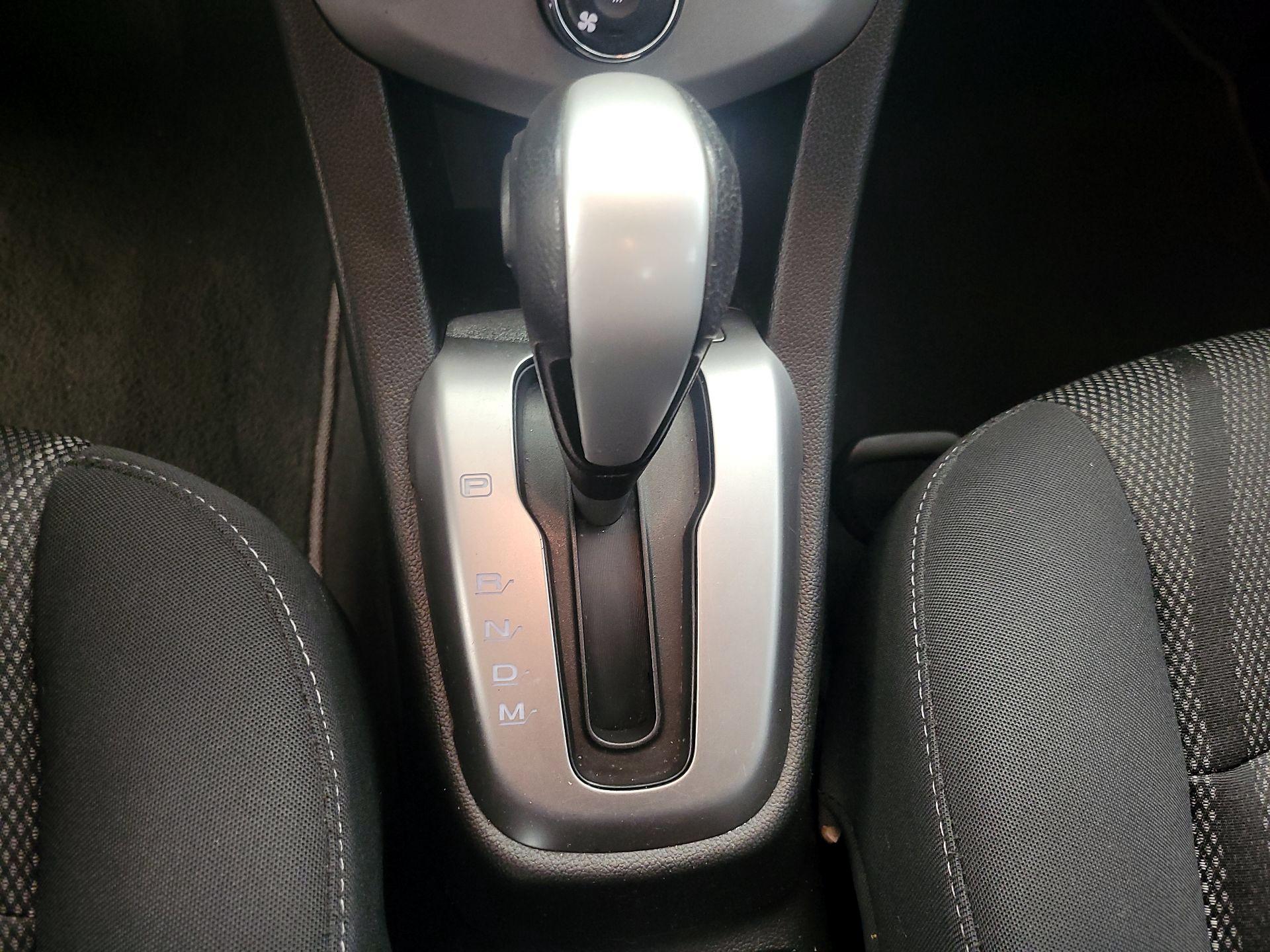 Thumbnail: 2018 Chevrolet Sonic - 17