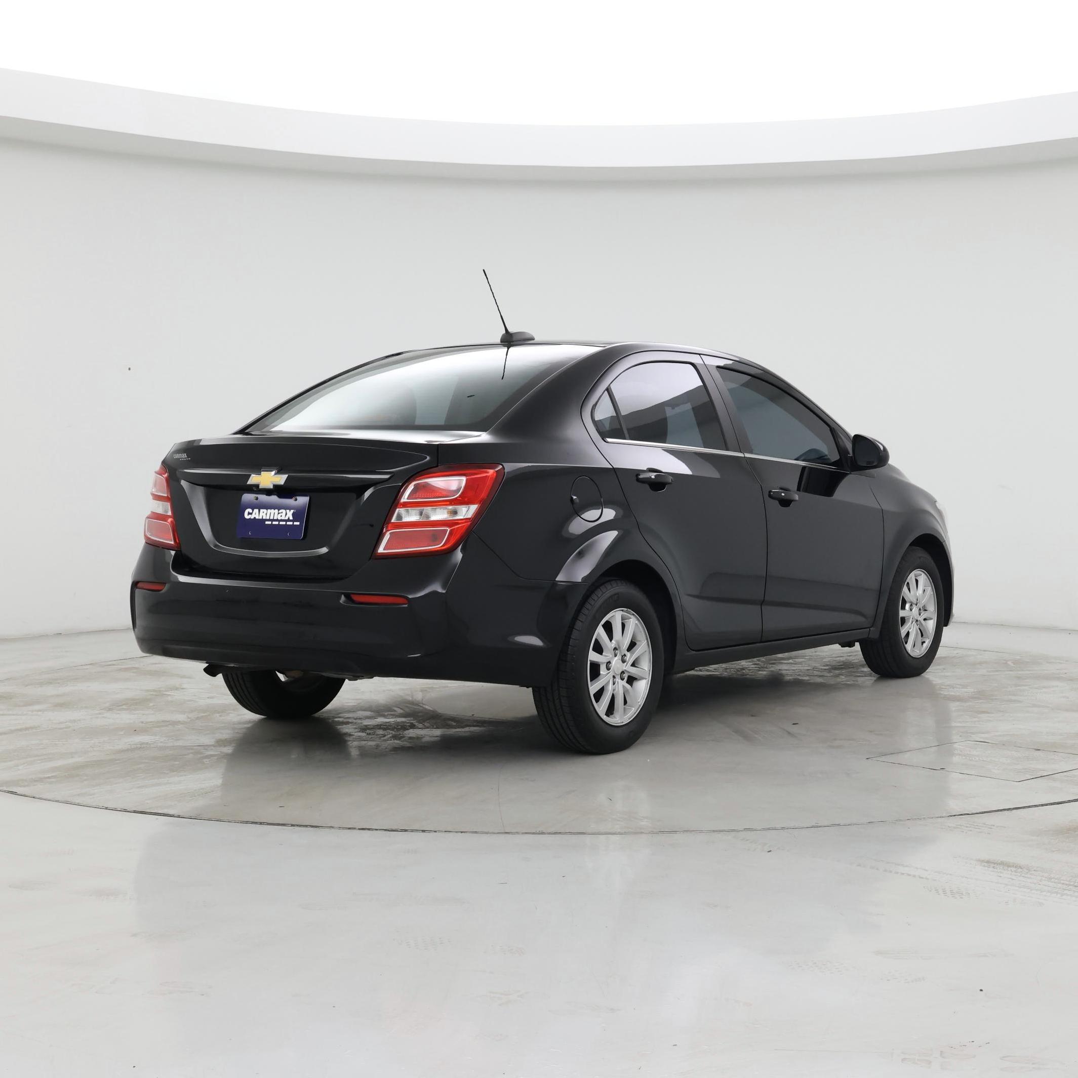 Thumbnail: 2018 Chevrolet Sonic - 8