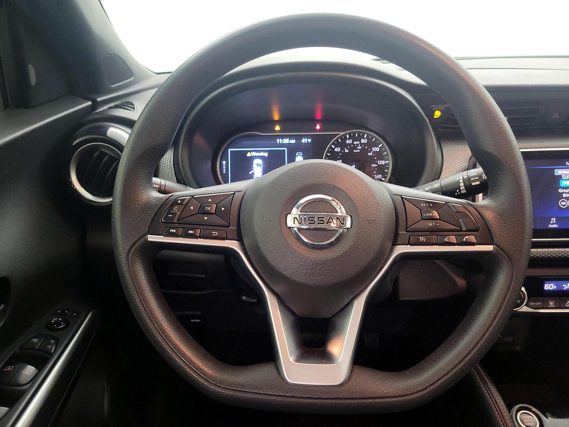 Thumbnail: 2020 Nissan Kicks - 10