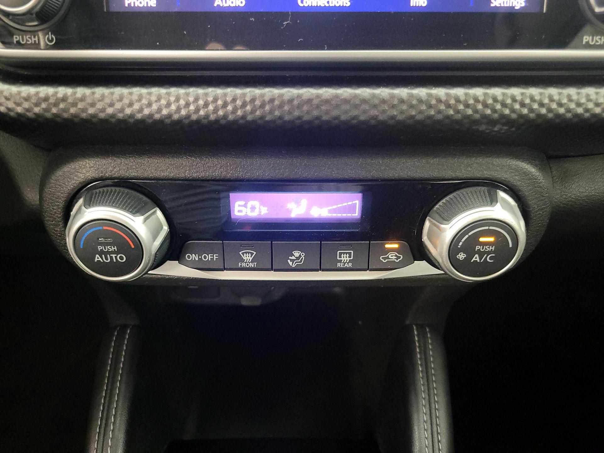 Thumbnail: 2020 Nissan Kicks - 16