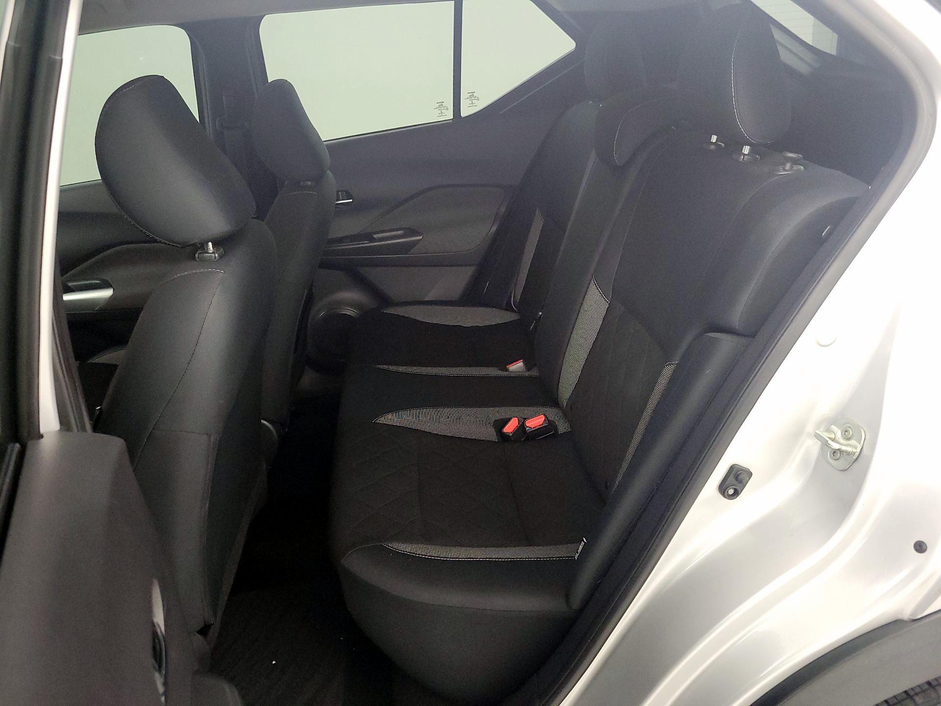 Thumbnail: 2020 Nissan Kicks - 19