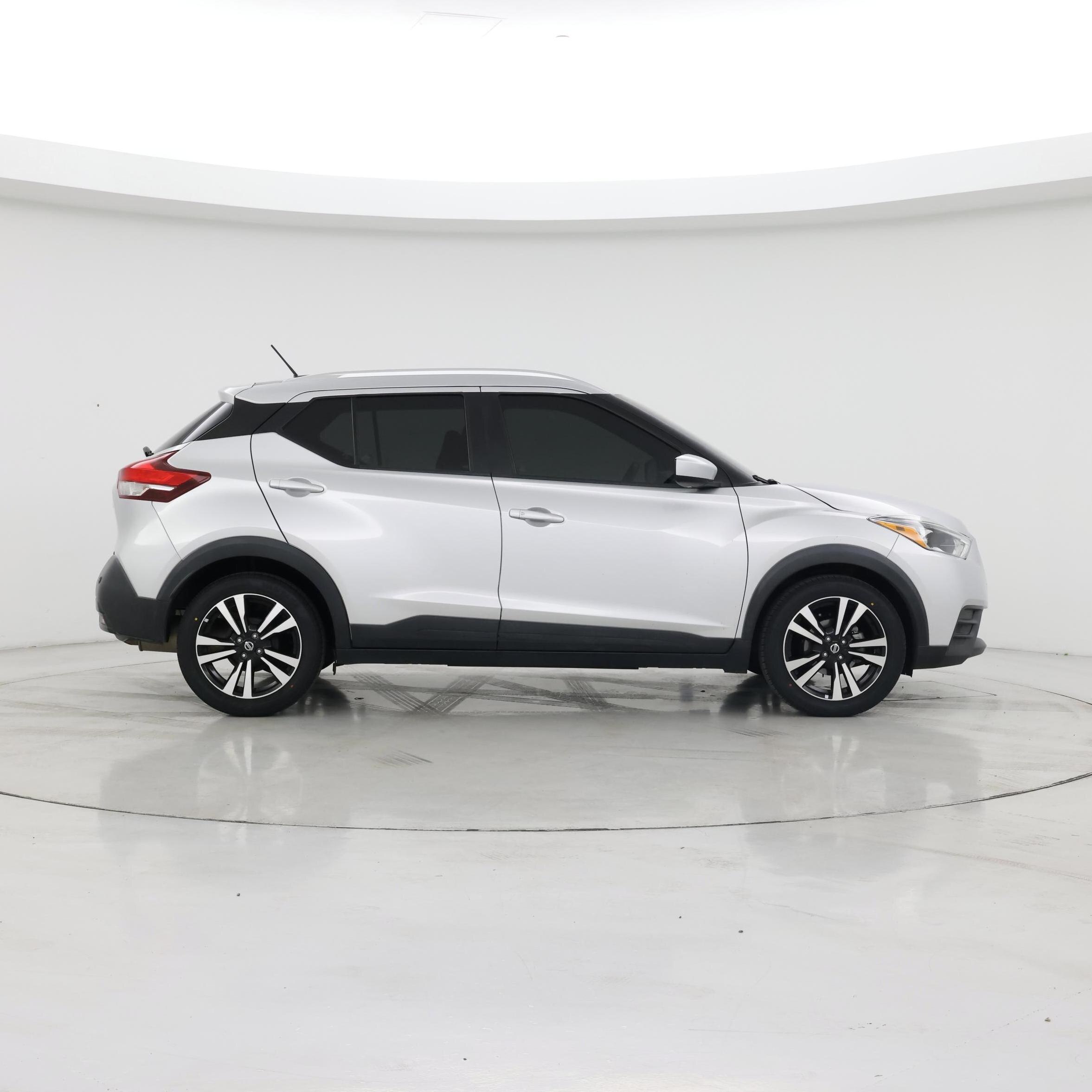 Thumbnail: 2020 Nissan Kicks - 7