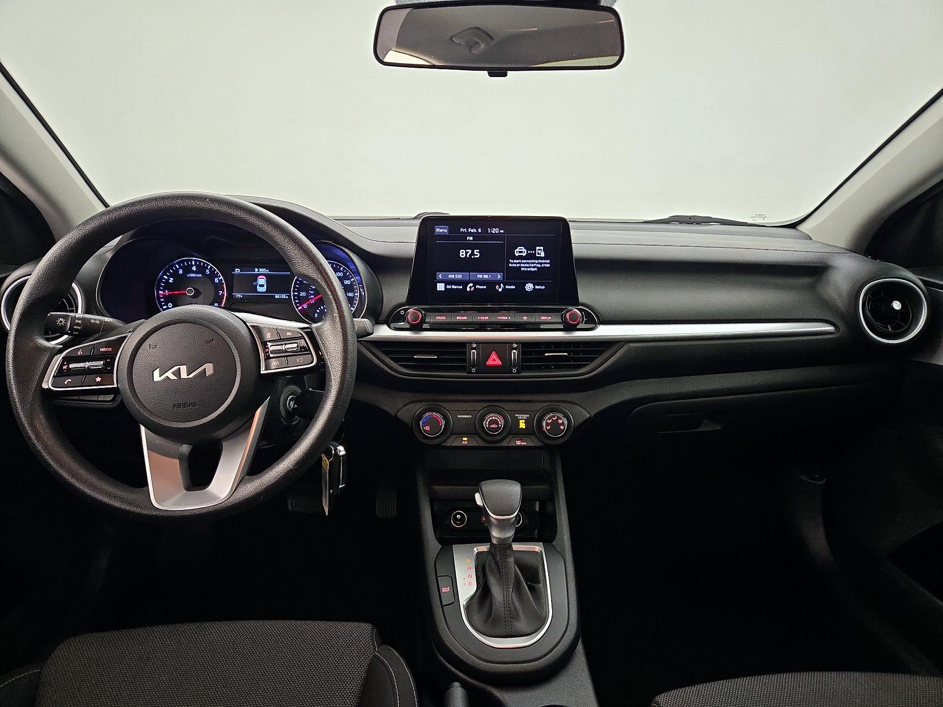 Thumbnail: 2023 Kia Forte - 9