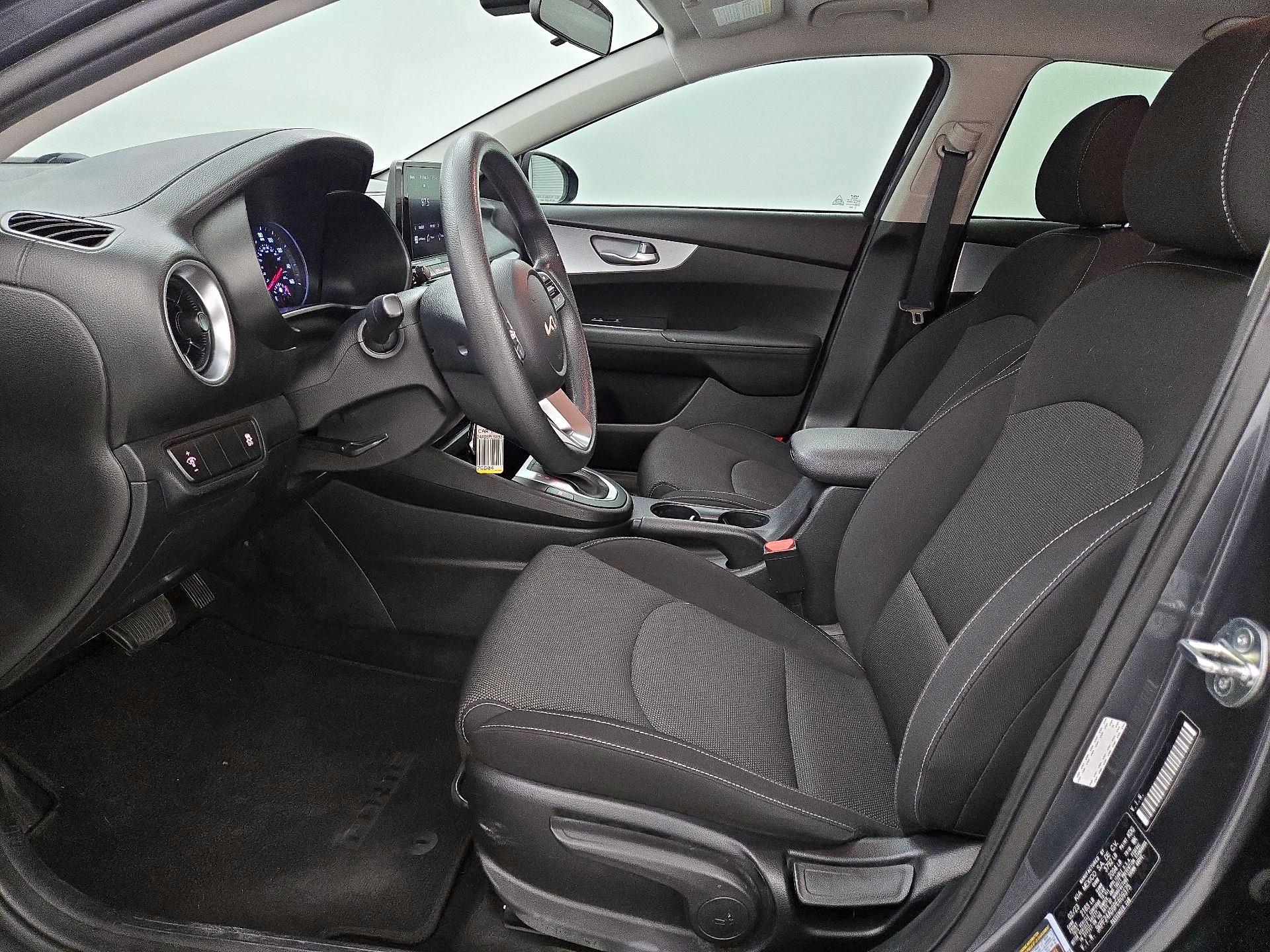 Thumbnail: 2023 Kia Forte - 11