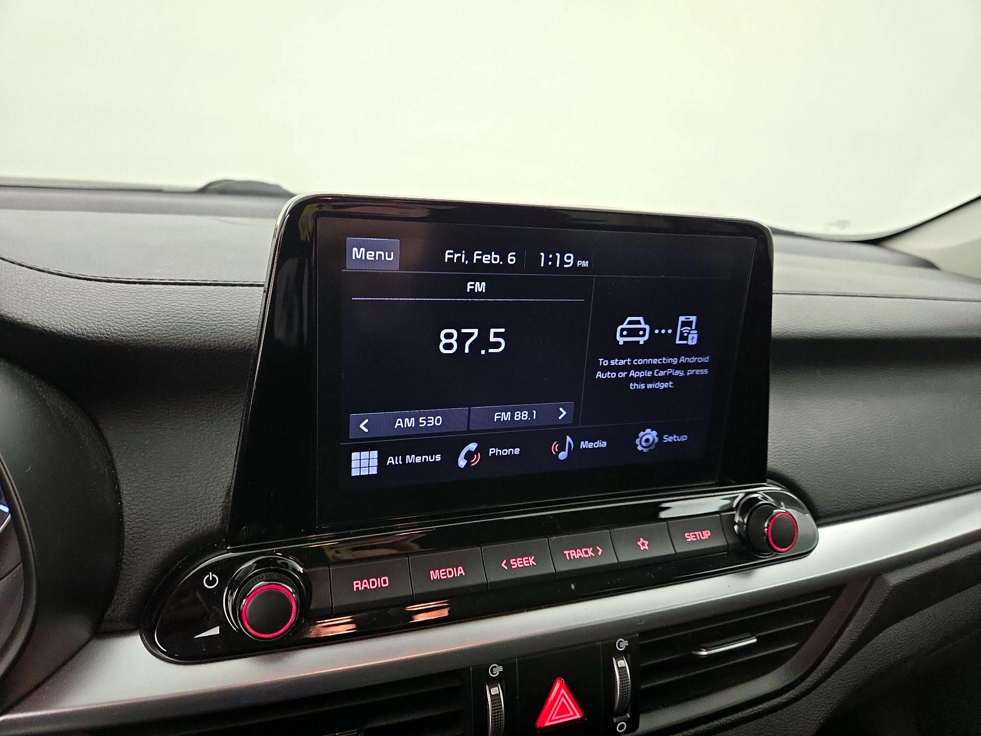 Thumbnail: 2023 Kia Forte - 15