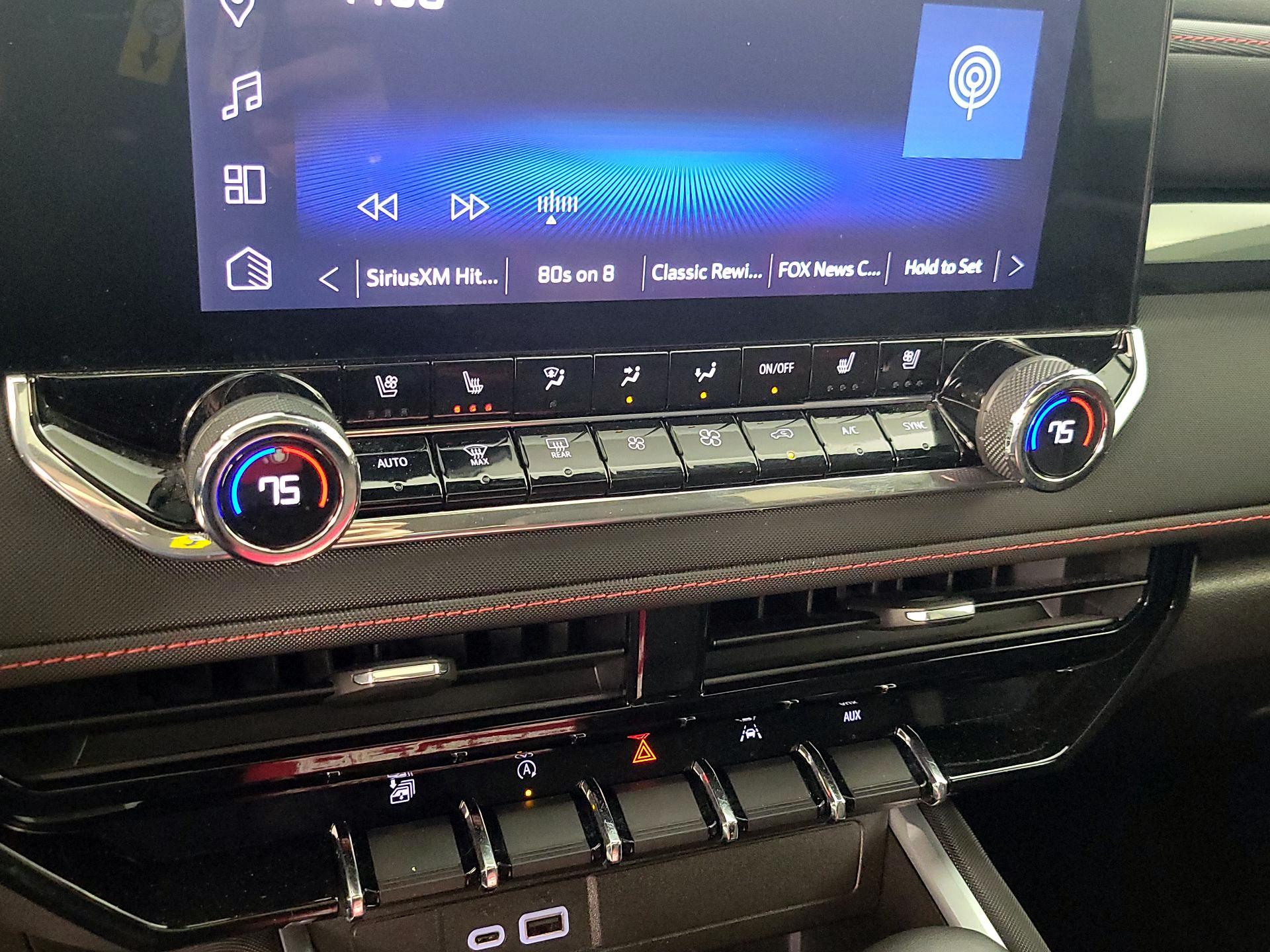 Thumbnail: 2023 Chevrolet Colorado - 17