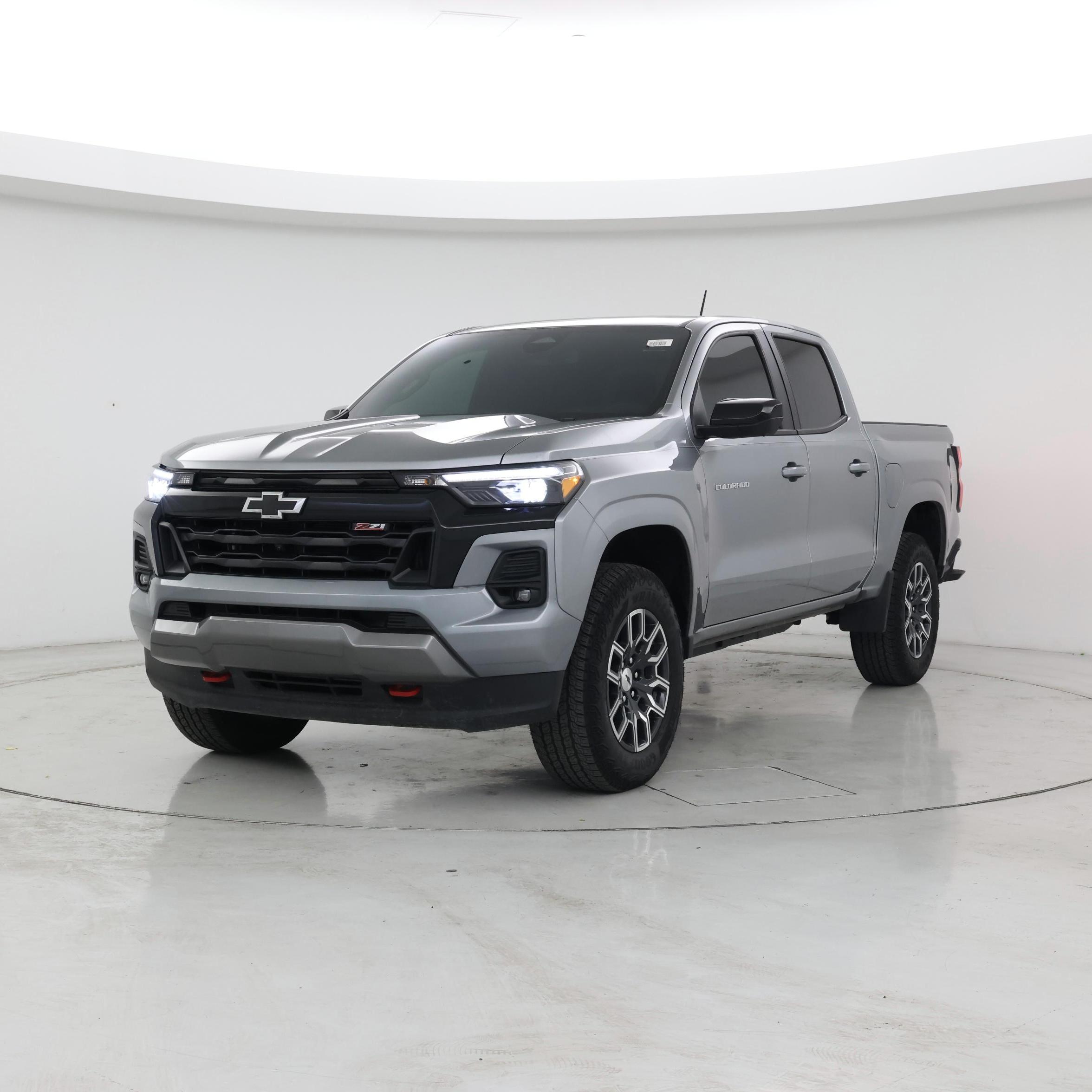 Thumbnail: 2023 Chevrolet Colorado - 4