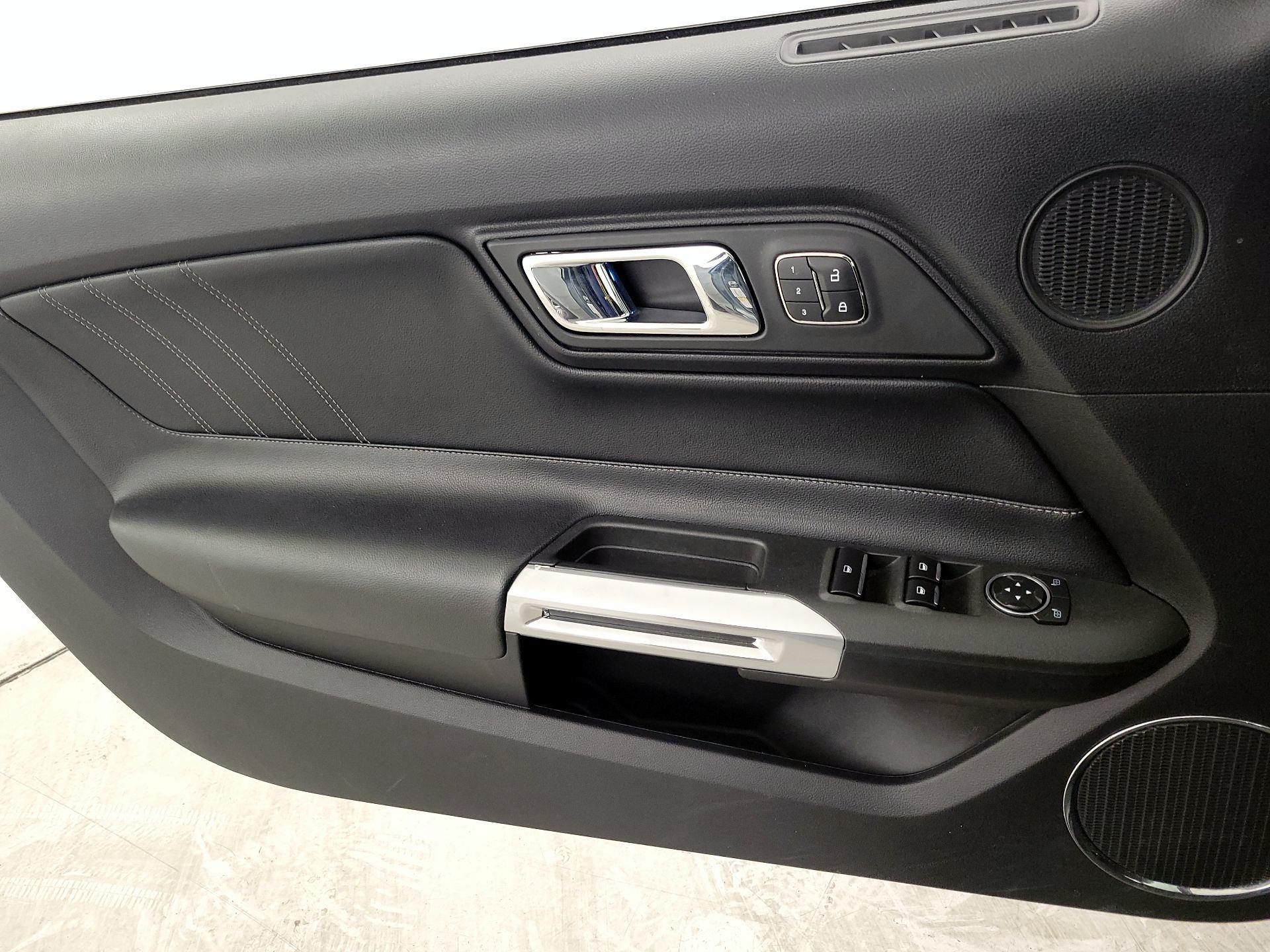 Thumbnail: 2016 Ford Mustang - 12