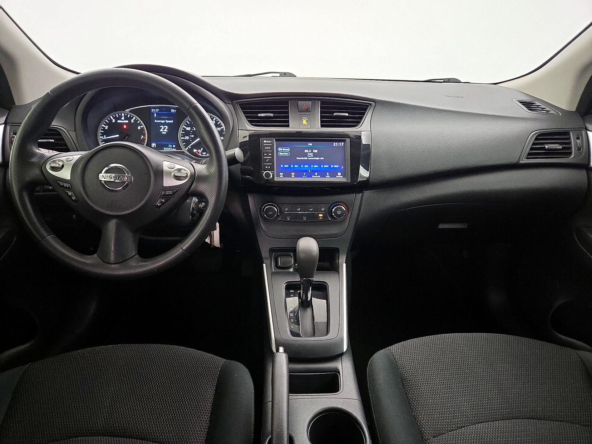 Thumbnail: 2019 Nissan Sentra - 9