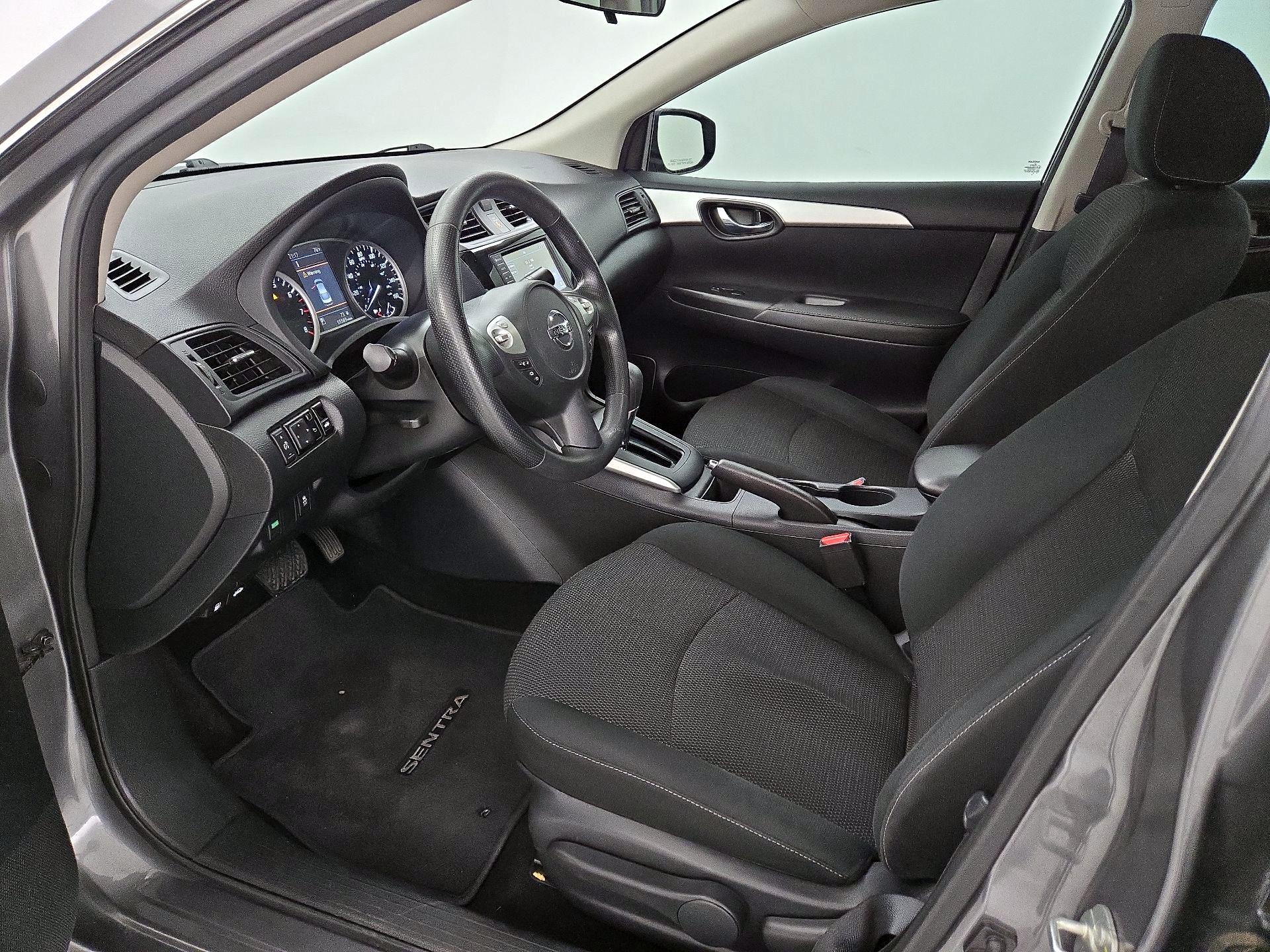 Thumbnail: 2019 Nissan Sentra - 11