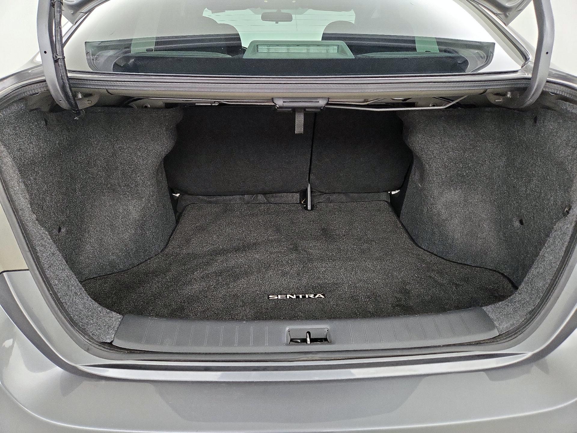 Thumbnail: 2019 Nissan Sentra - 20