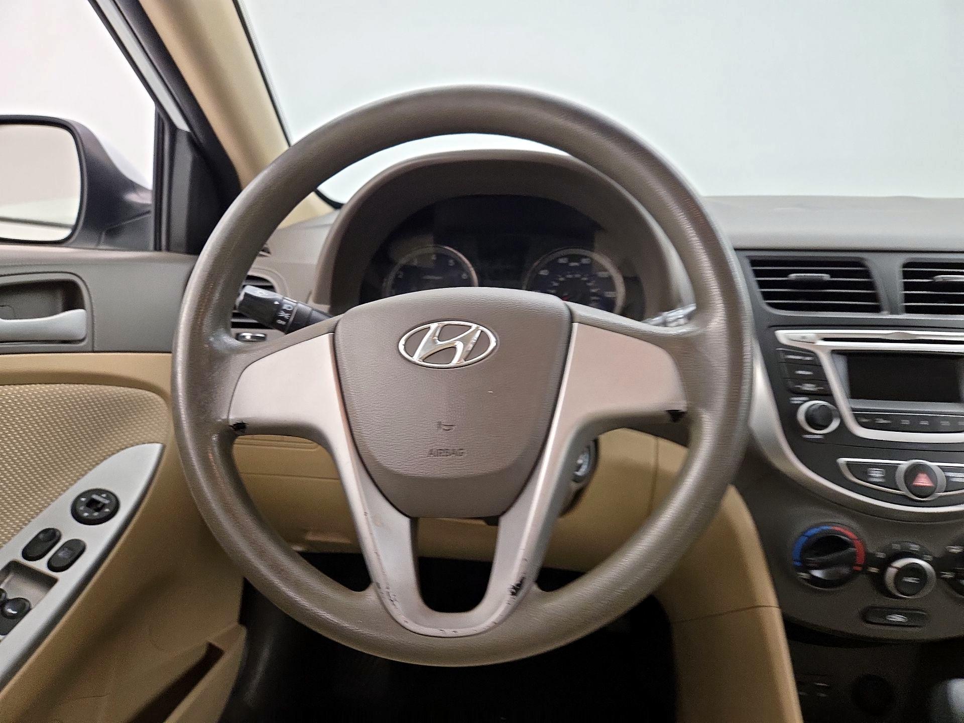 Thumbnail: 2014 Hyundai Accent - 10