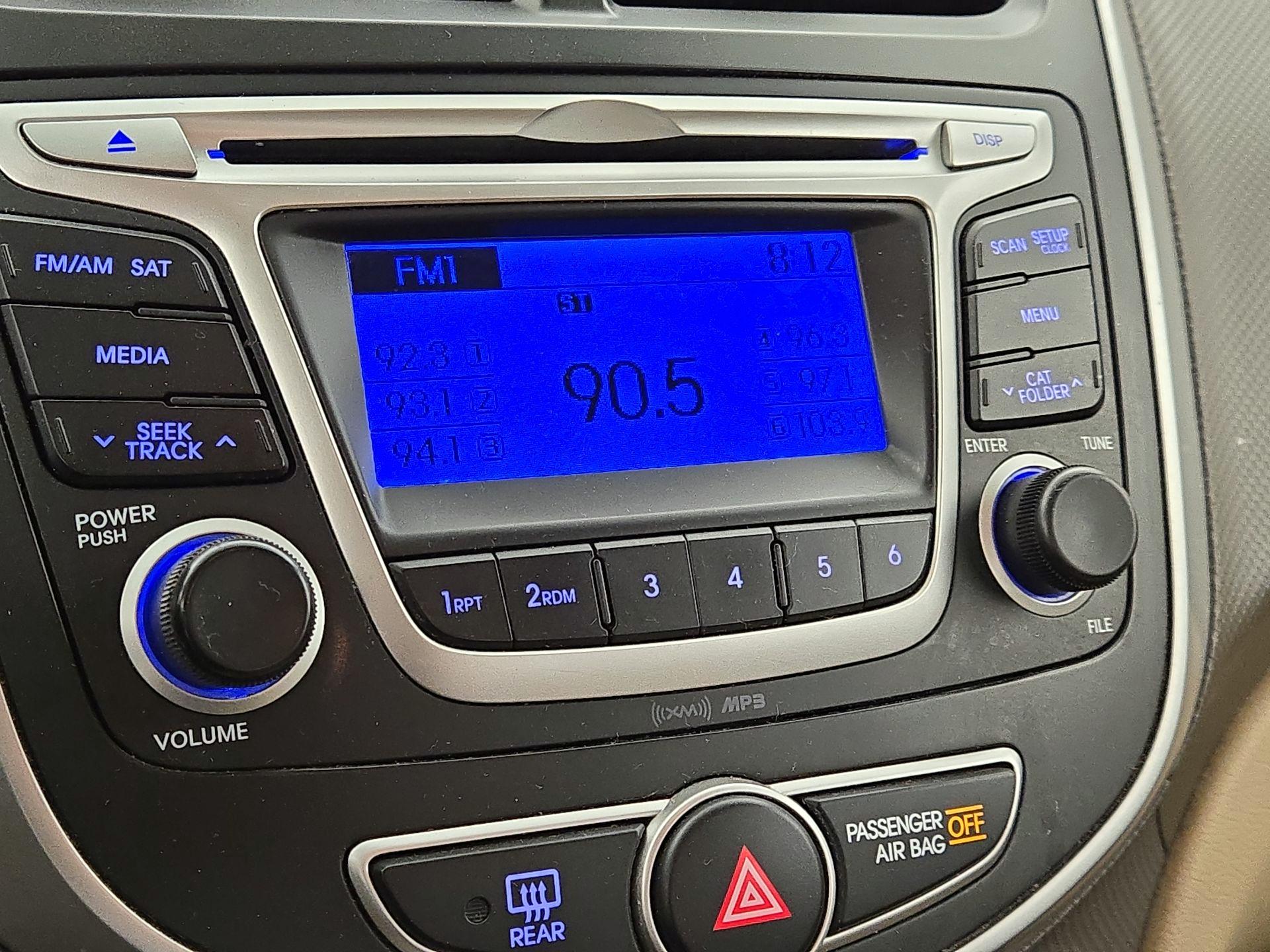 Thumbnail: 2014 Hyundai Accent - 14