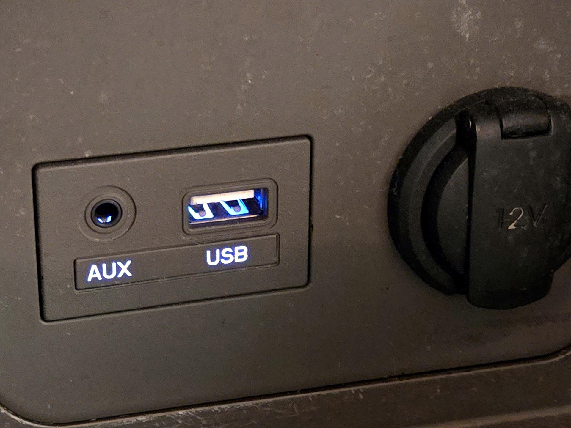 Thumbnail: 2014 Hyundai Accent - 17