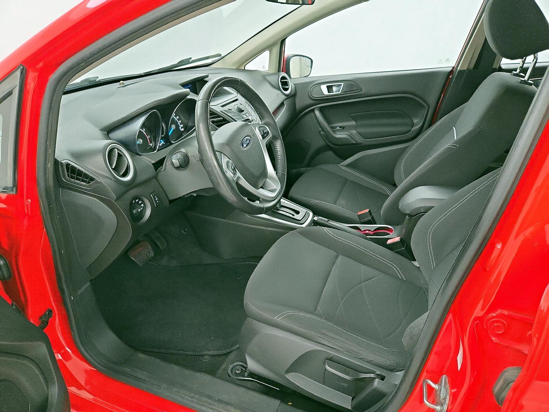 Thumbnail: 2014 Ford Fiesta - 11