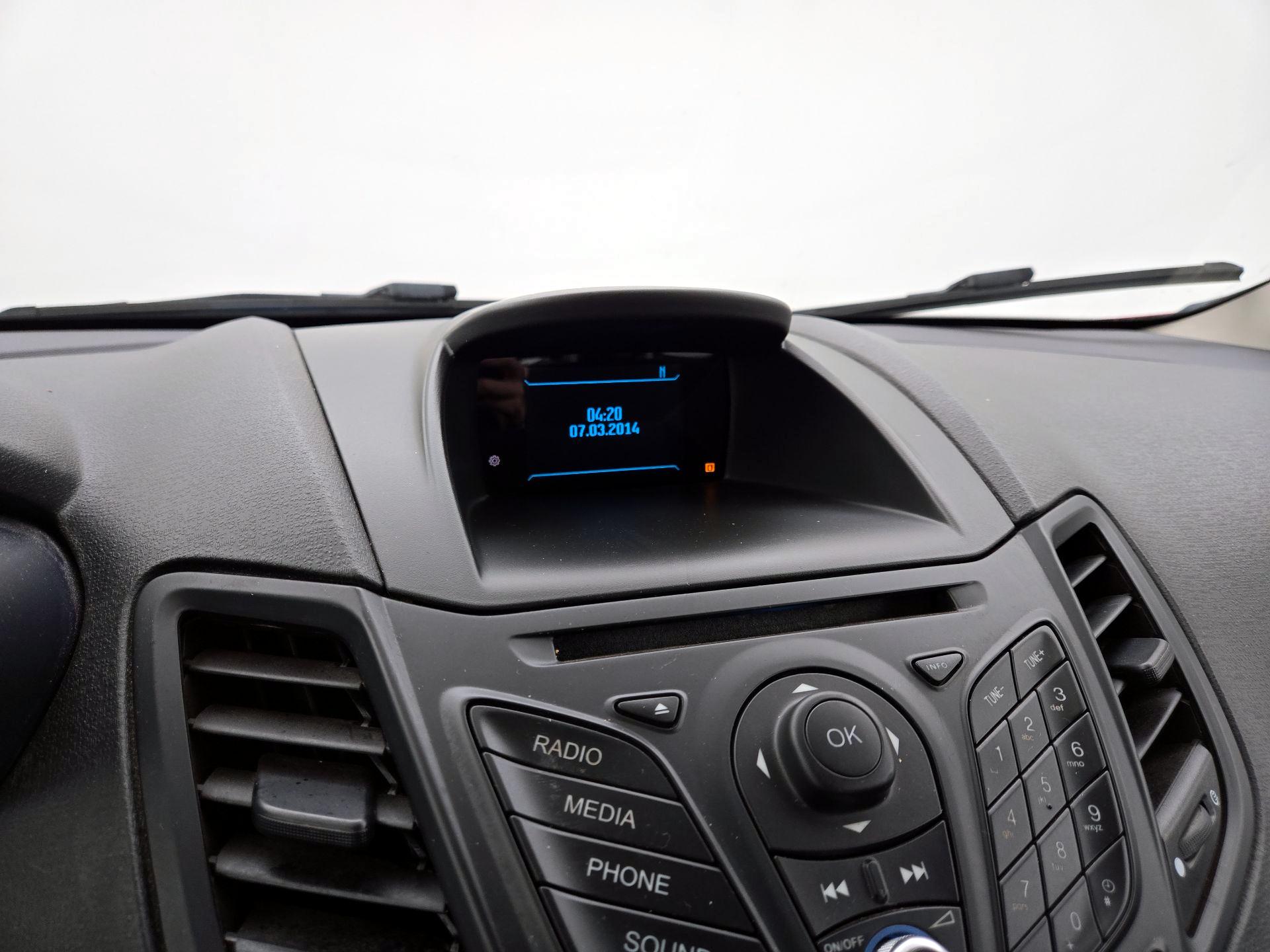 Thumbnail: 2014 Ford Fiesta - 14