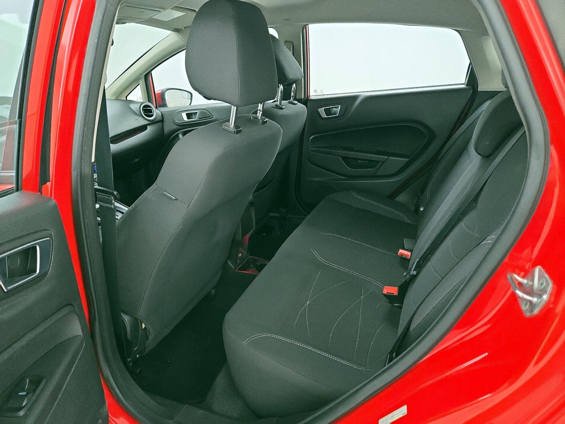 Thumbnail: 2014 Ford Fiesta - 18