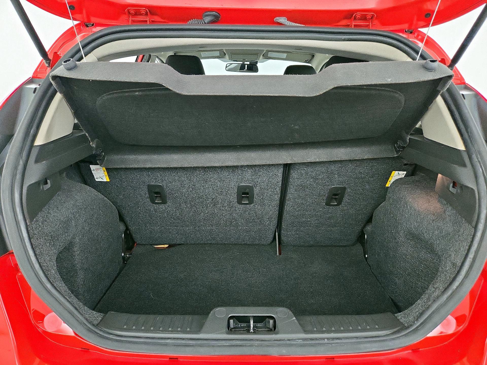 Thumbnail: 2014 Ford Fiesta - 19