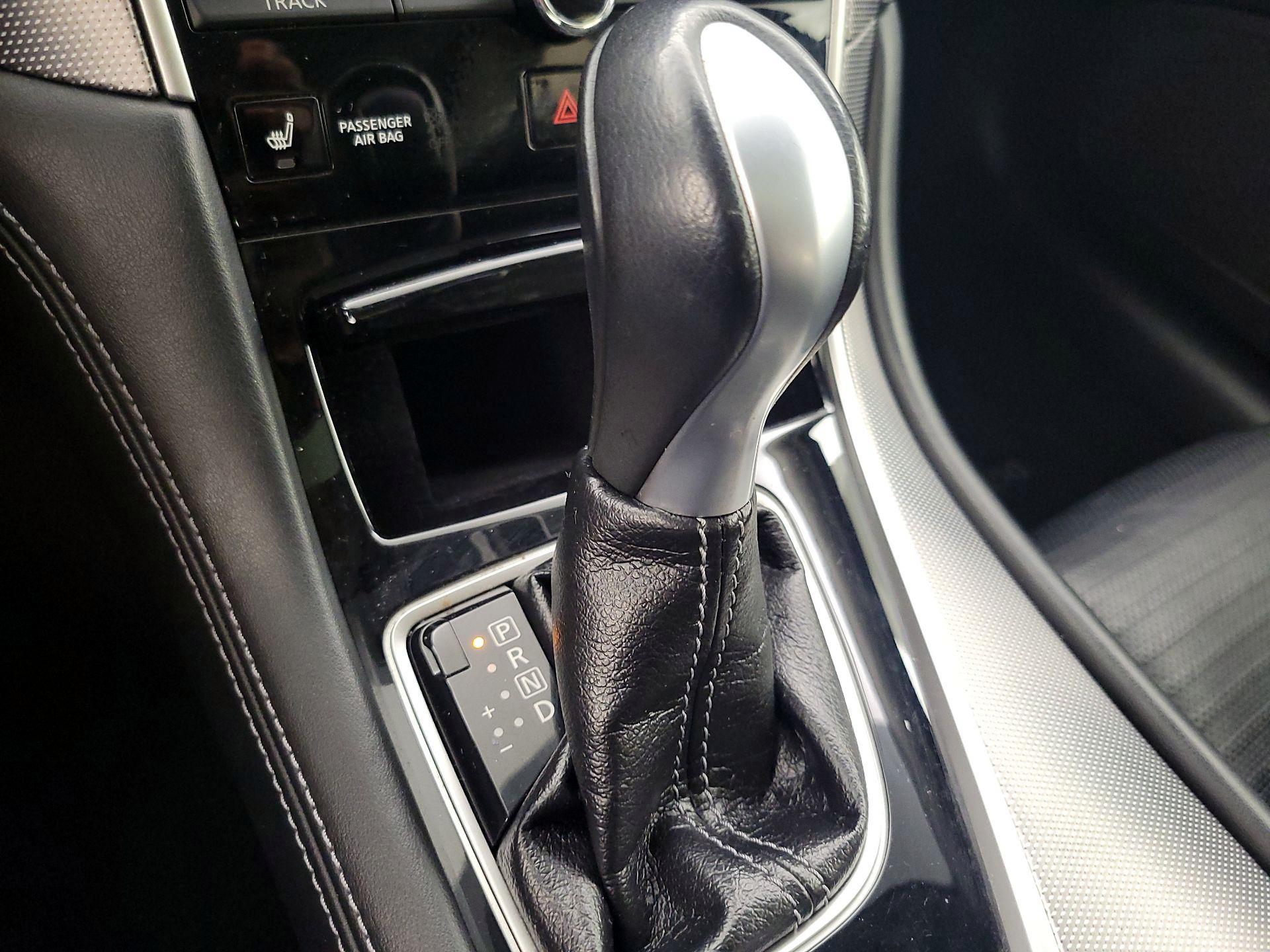 Thumbnail: 2017 INFINITI Q50 - 18