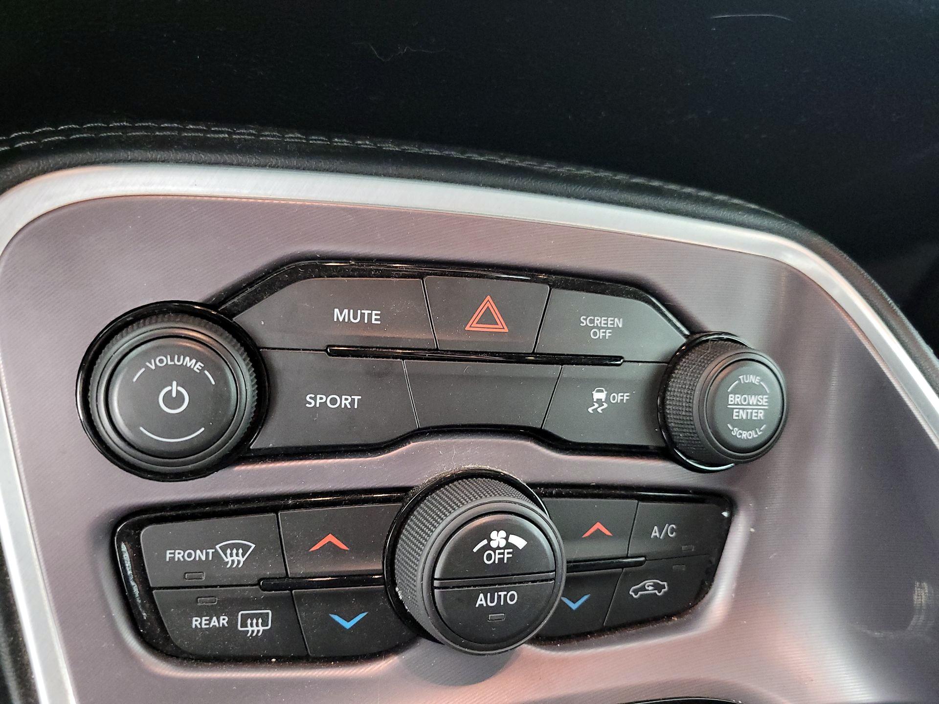 Thumbnail: 2022 Dodge Challenger - 17