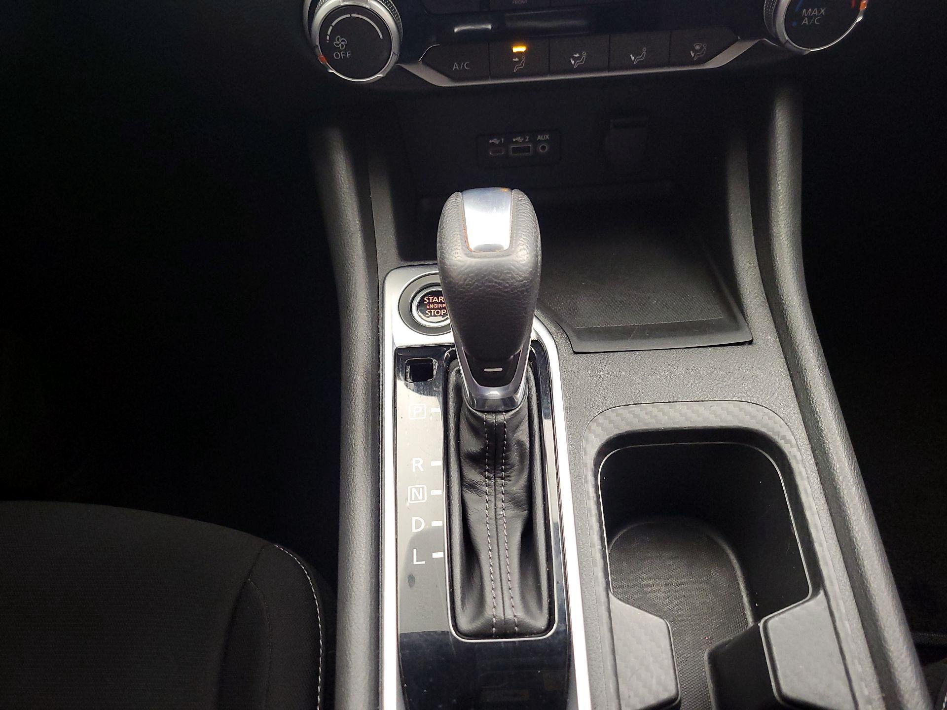 Thumbnail: 2022 Nissan Sentra - 17