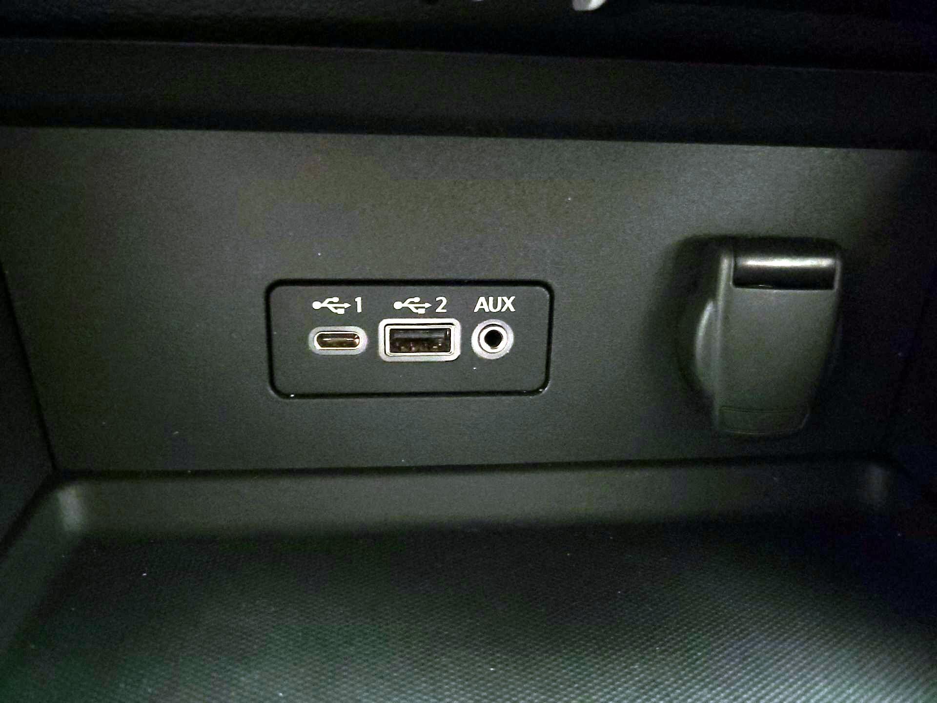 Thumbnail: 2022 Nissan Sentra - 18