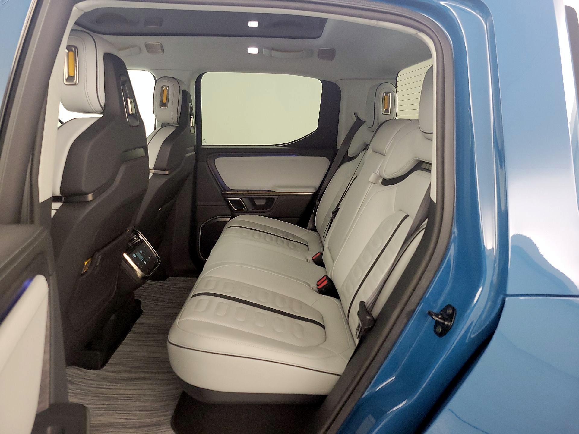 Thumbnail: 2023 Rivian R1T - 20