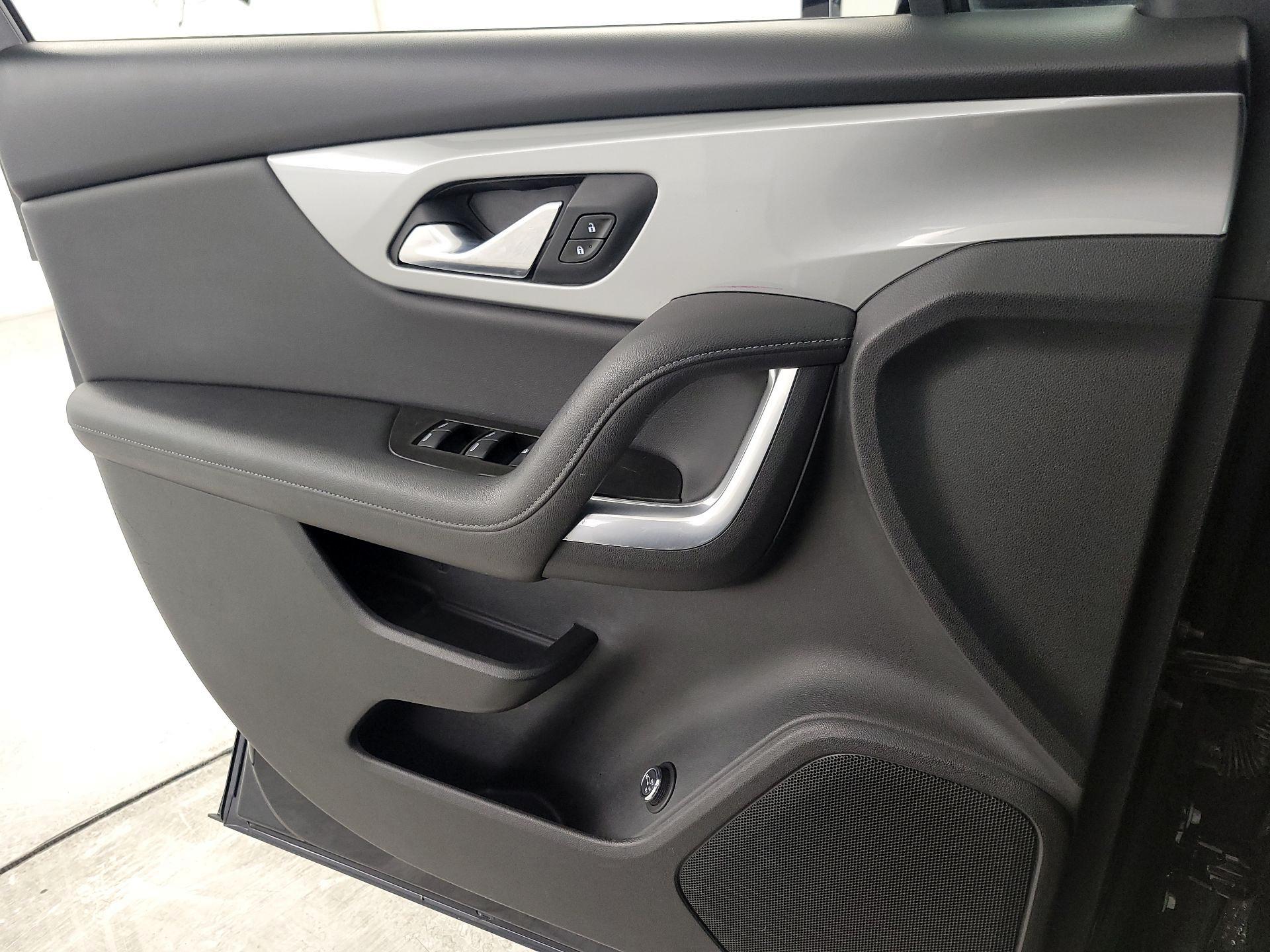 Thumbnail: 2020 Chevrolet Blazer - 12