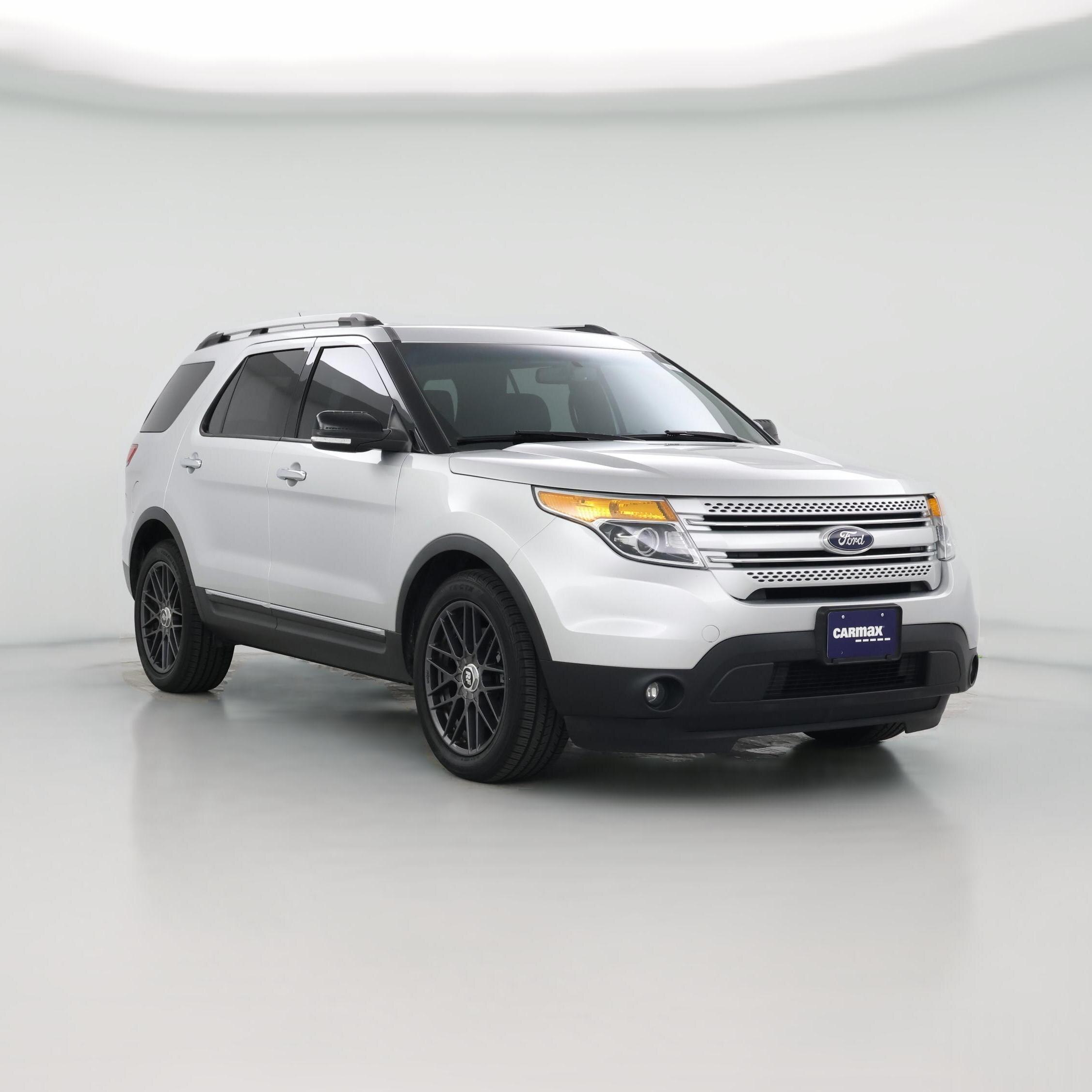 Thumbnail: 2015 Ford Explorer - 1