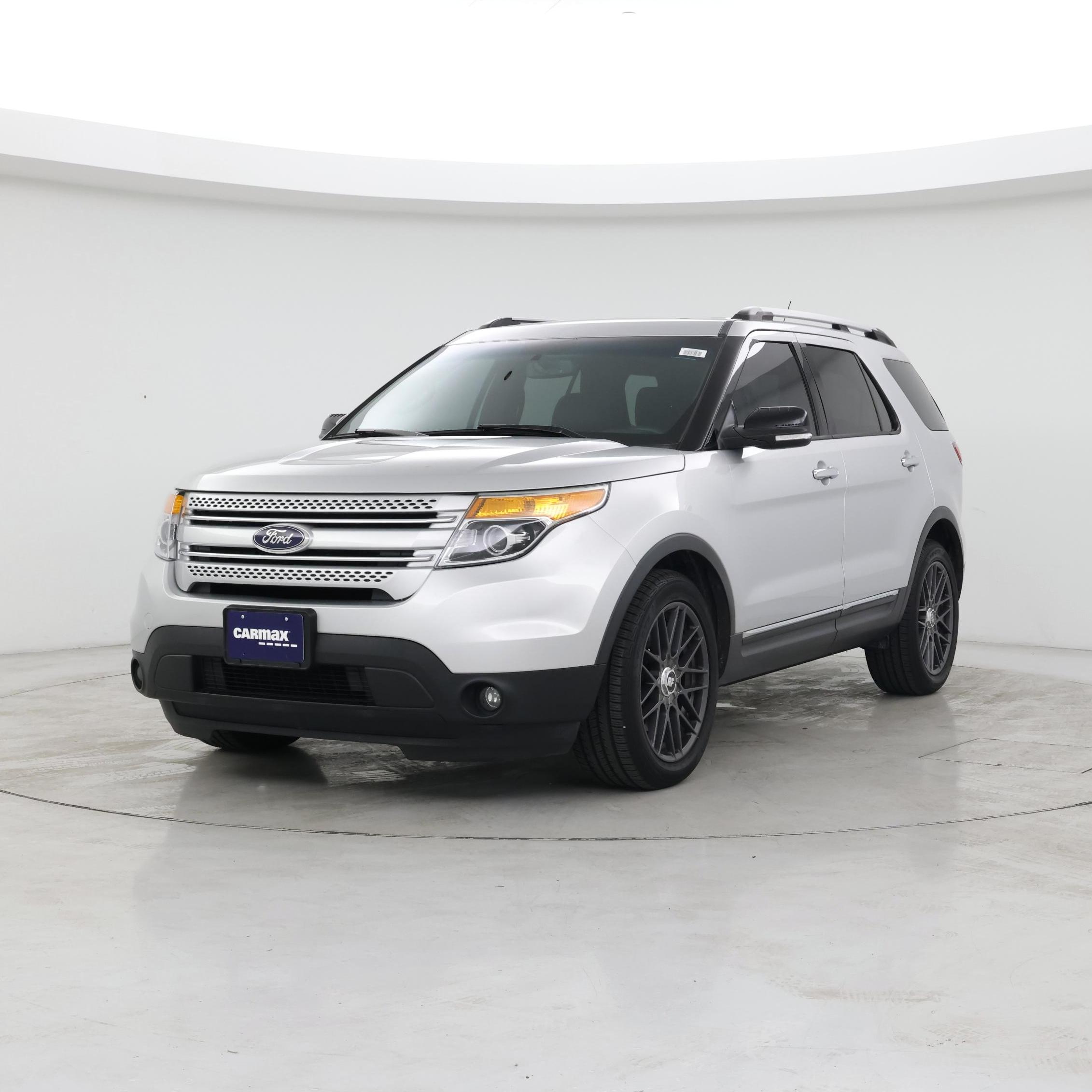 Thumbnail: 2015 Ford Explorer - 4