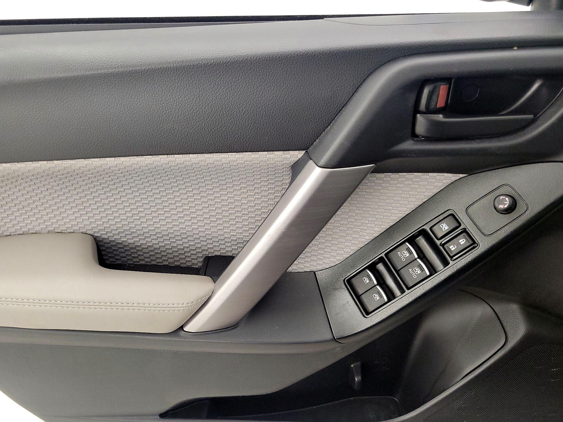 Thumbnail: 2018 Subaru Forester - 12