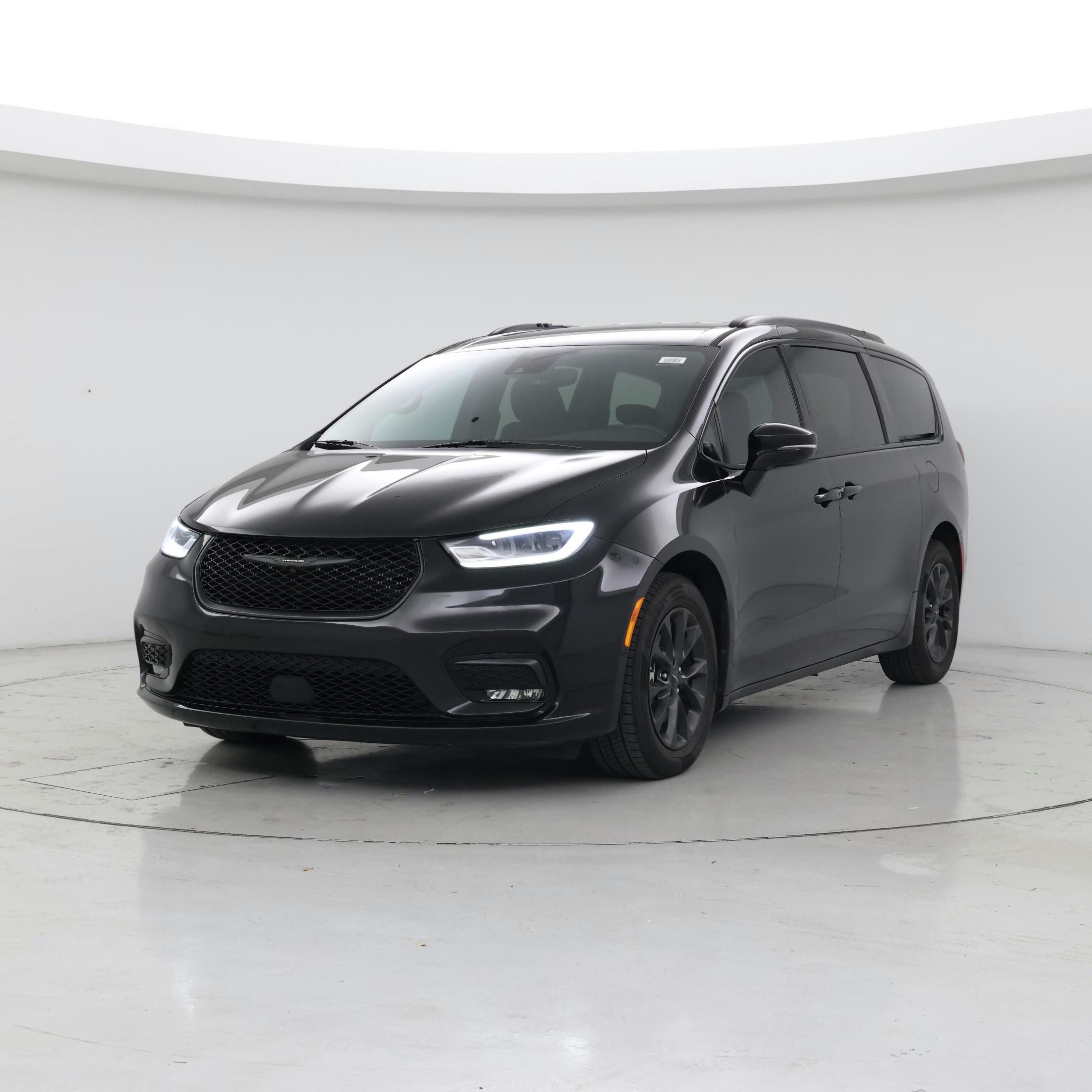 Thumbnail: 2021 Chrysler Pacifica - 4