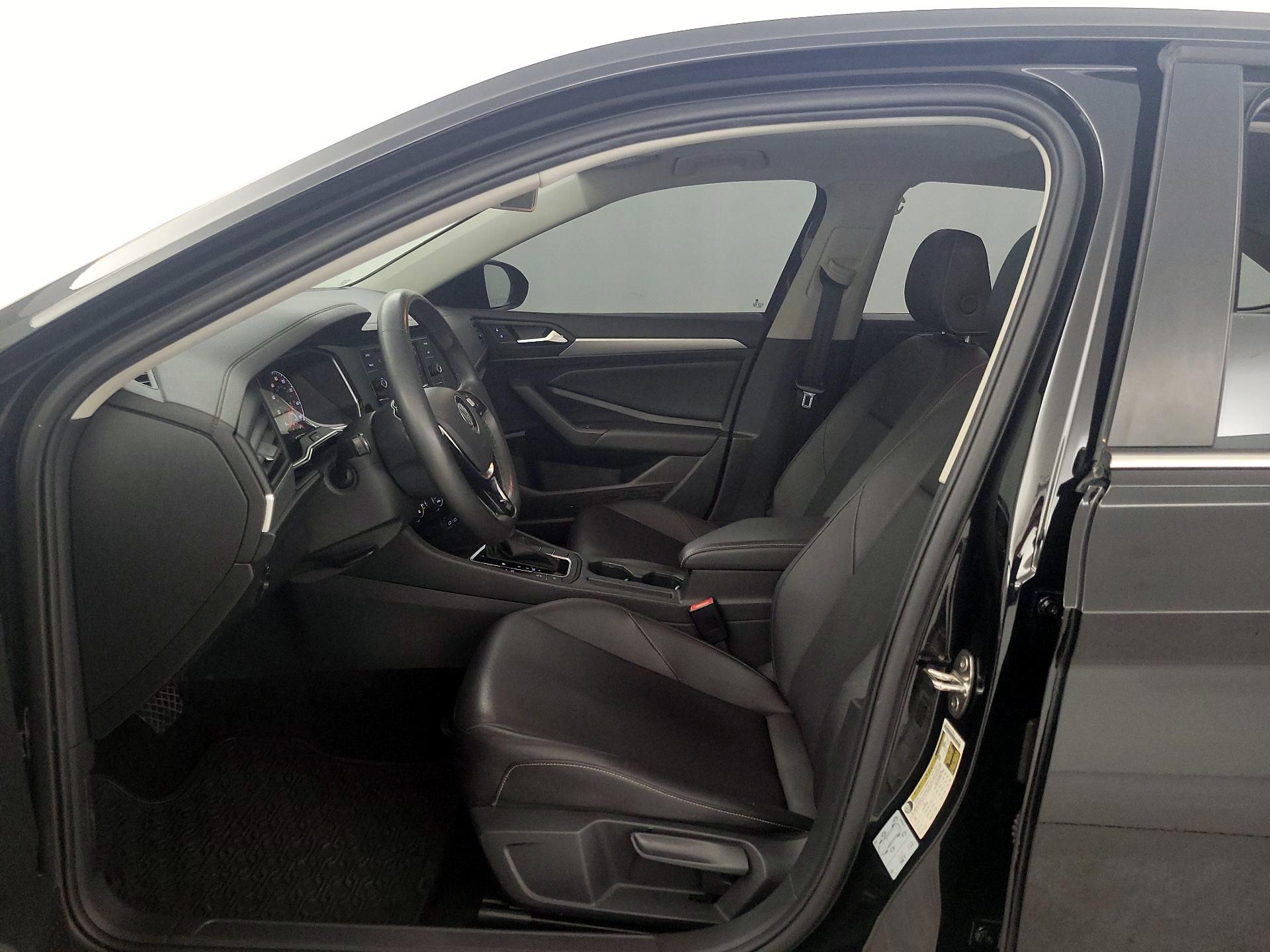 Thumbnail: 2020 Volkswagen Jetta - 11