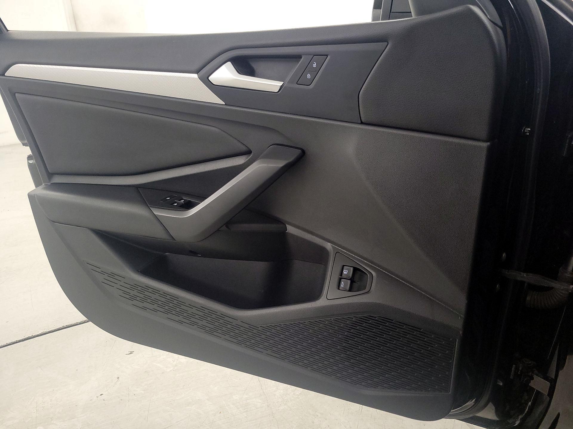 Thumbnail: 2020 Volkswagen Jetta - 12