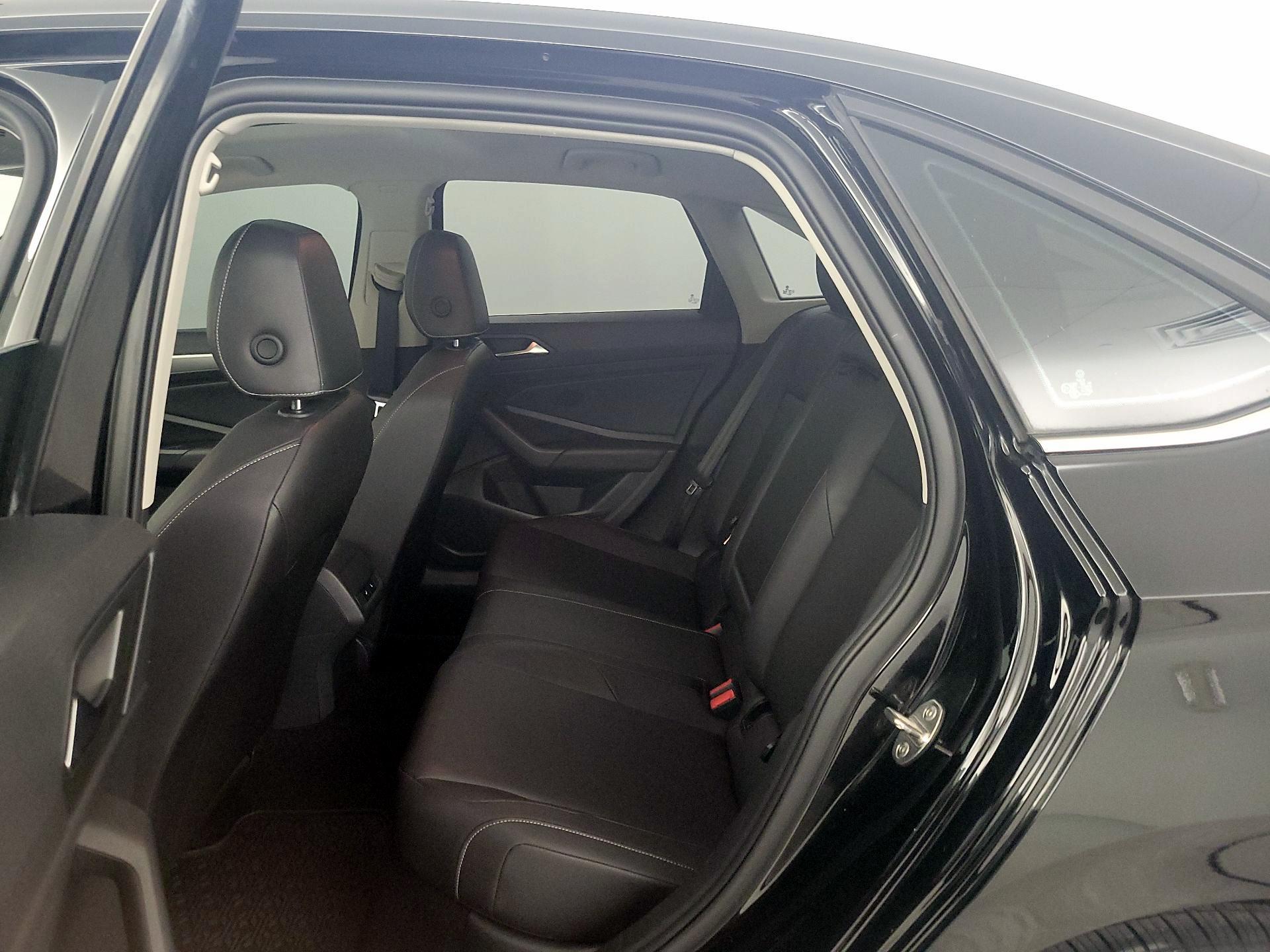 Thumbnail: 2020 Volkswagen Jetta - 20