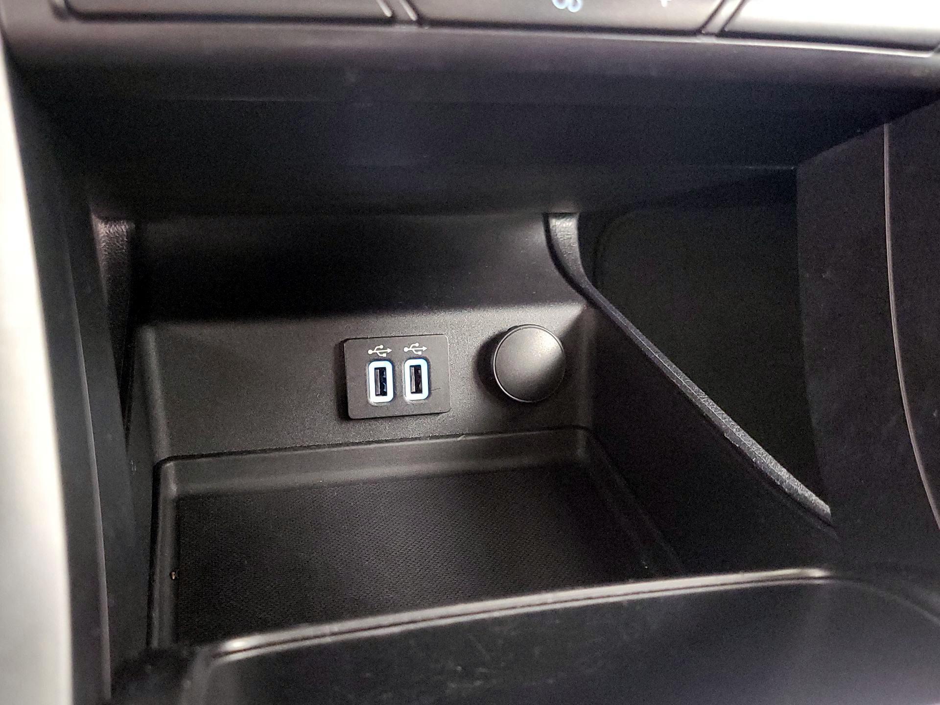 Thumbnail: 2019 Ford Fusion - 19