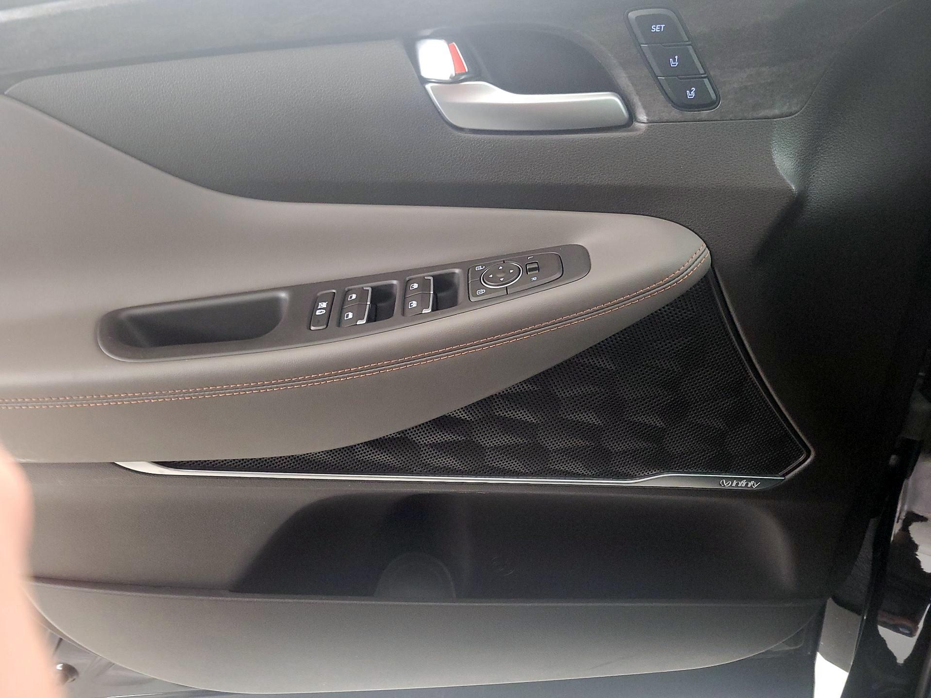 Thumbnail: 2019 Hyundai Santa Fe - 12