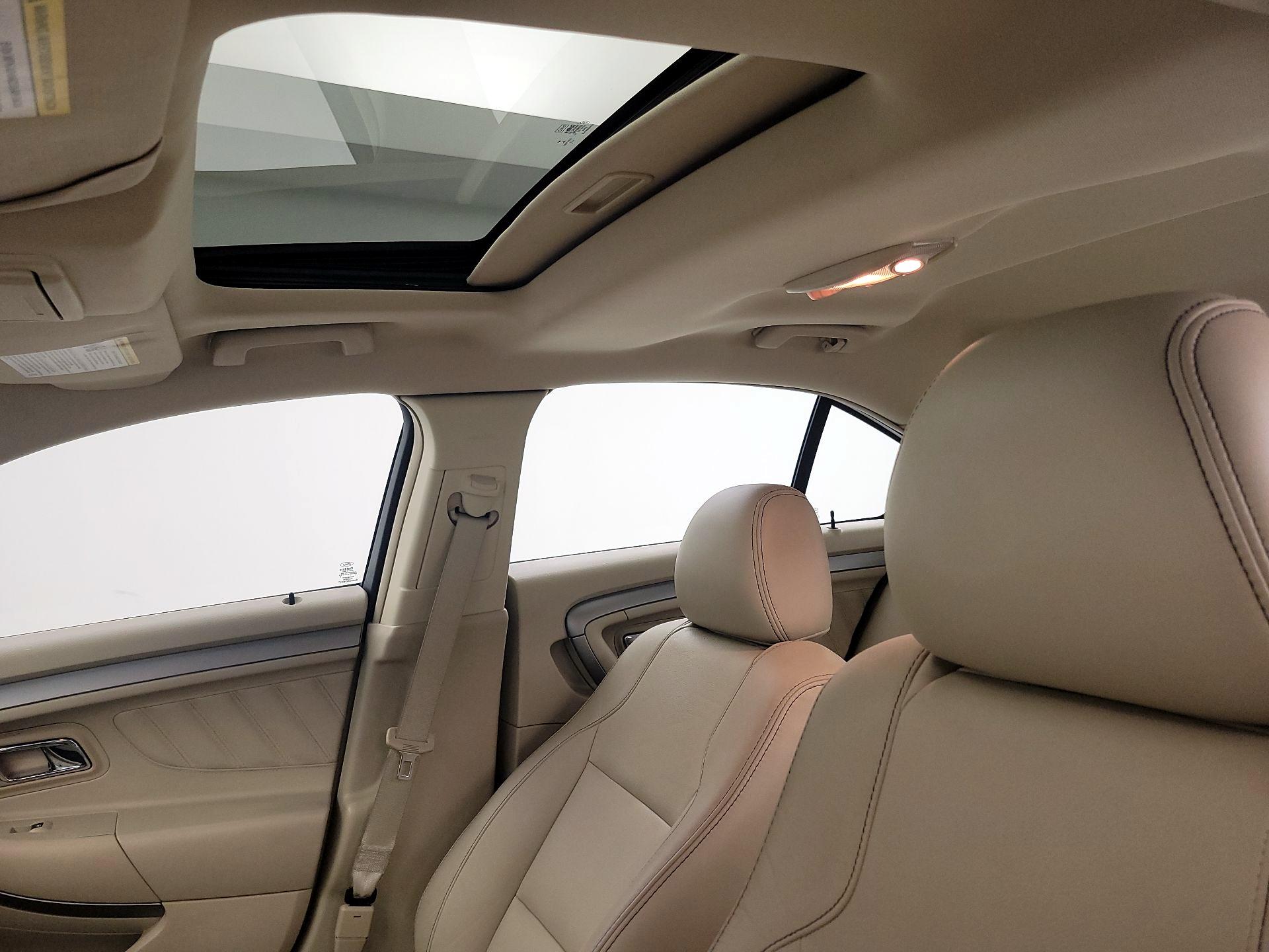 Thumbnail: 2014 Ford Taurus - 20