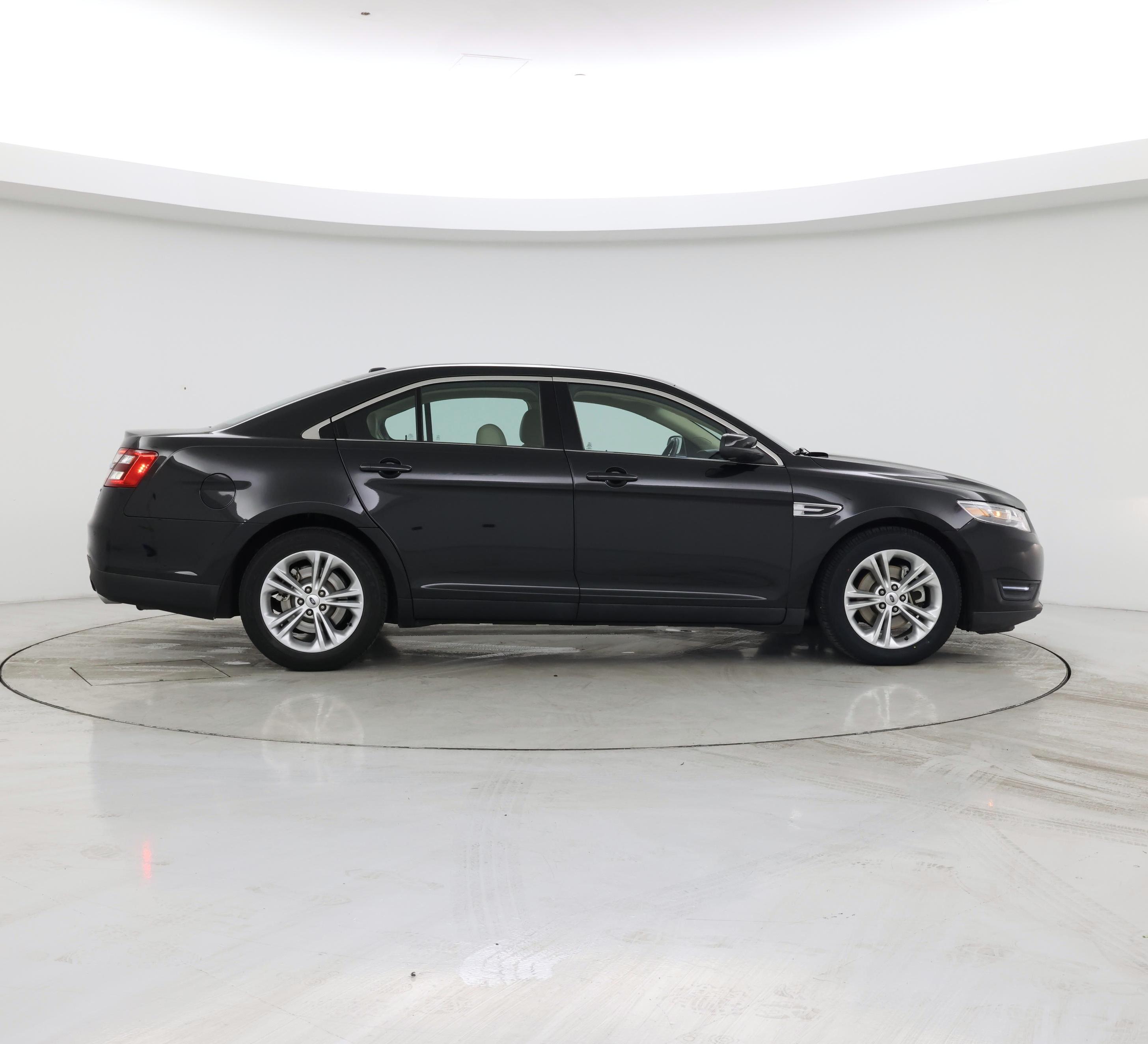 Thumbnail: 2014 Ford Taurus - 7