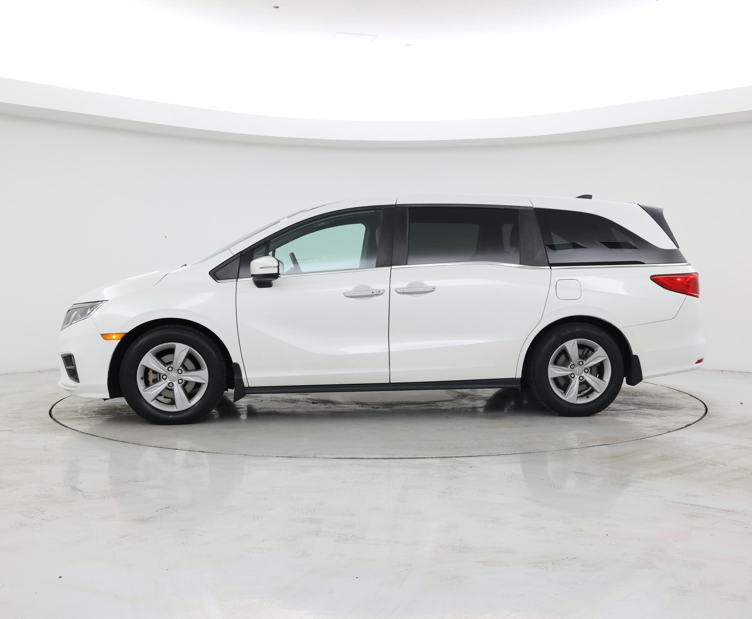 Thumbnail: 2020 Honda Odyssey - 3