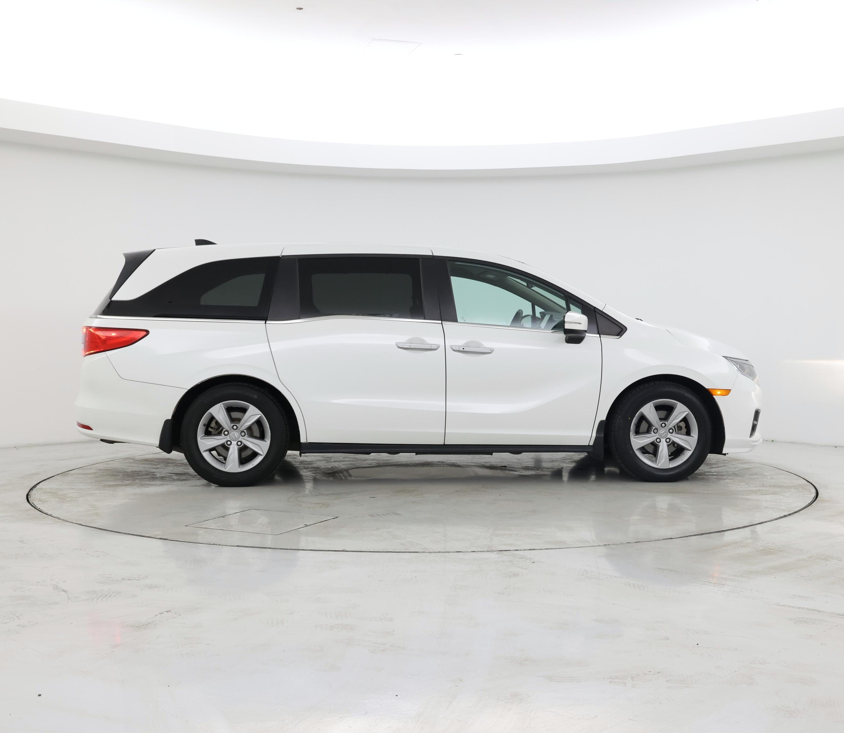 Thumbnail: 2020 Honda Odyssey - 7