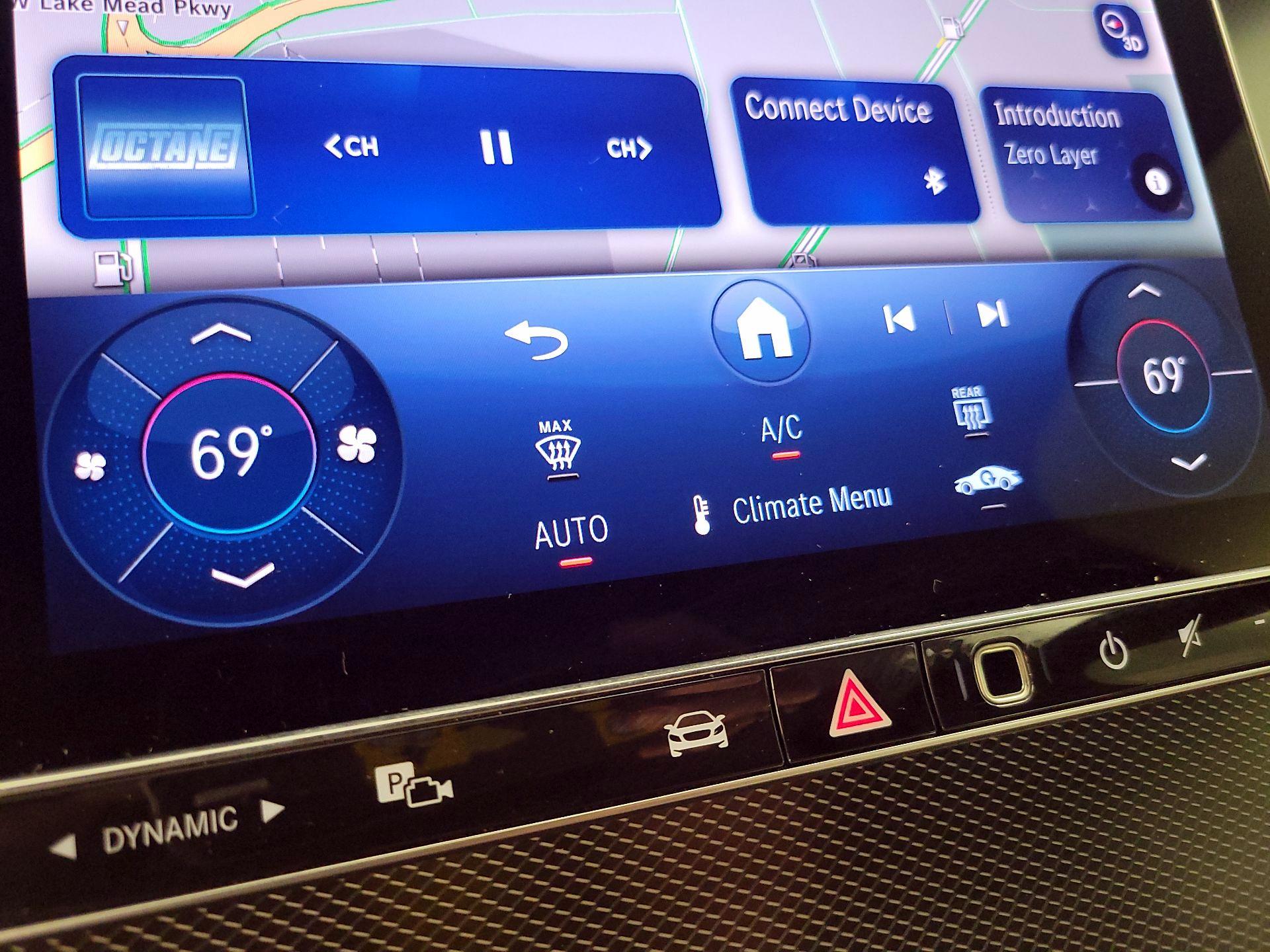 Thumbnail: 2025 Mercedes-Benz GLC - 17