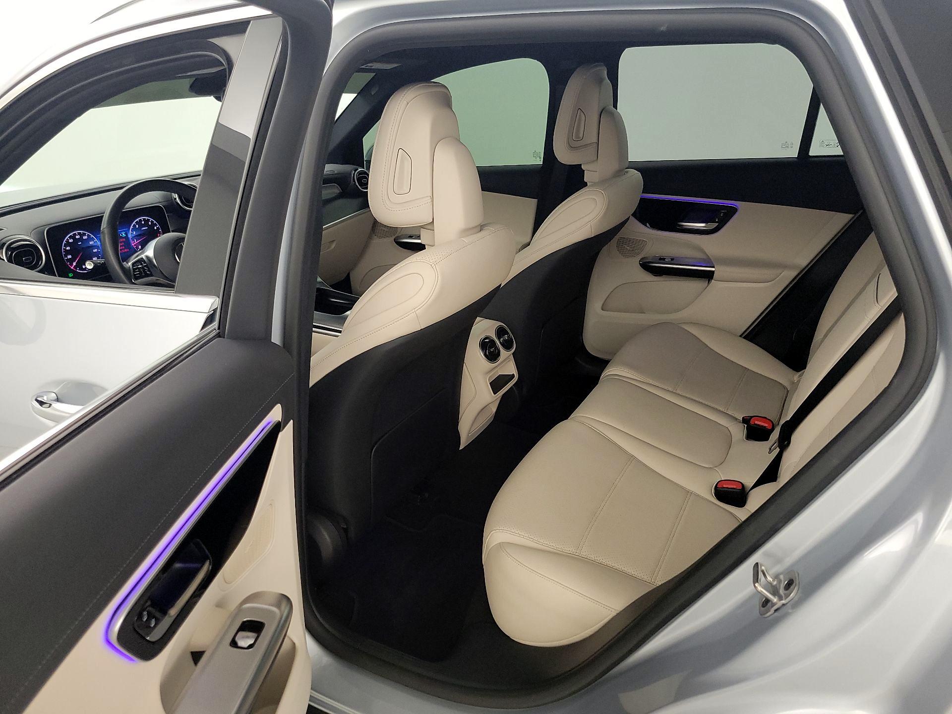 Thumbnail: 2025 Mercedes-Benz GLC - 20