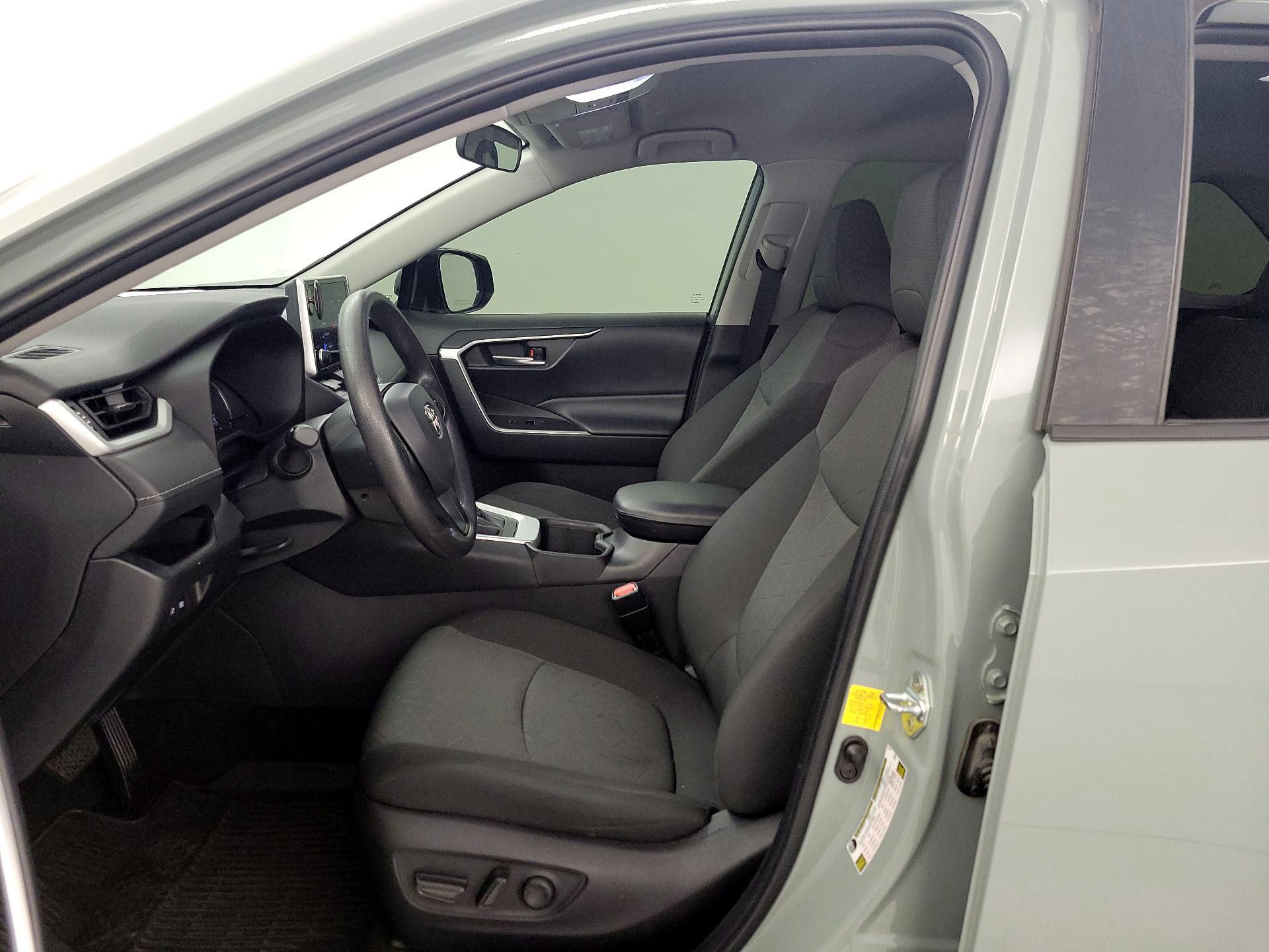 Thumbnail: 2023 Toyota RAV4 - 11