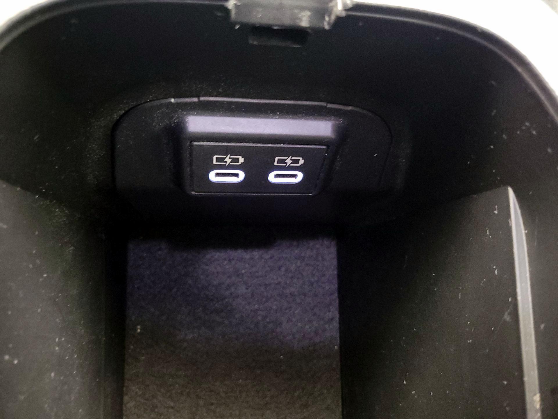 Thumbnail: 2023 Toyota RAV4 - 18