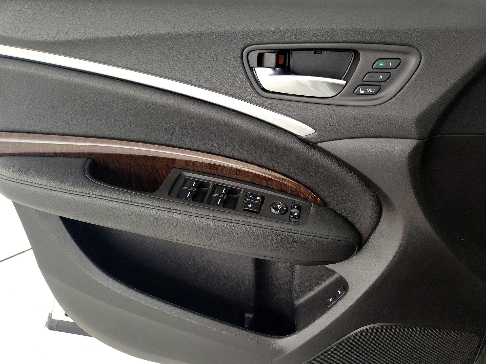 Thumbnail: 2020 Acura MDX - 12